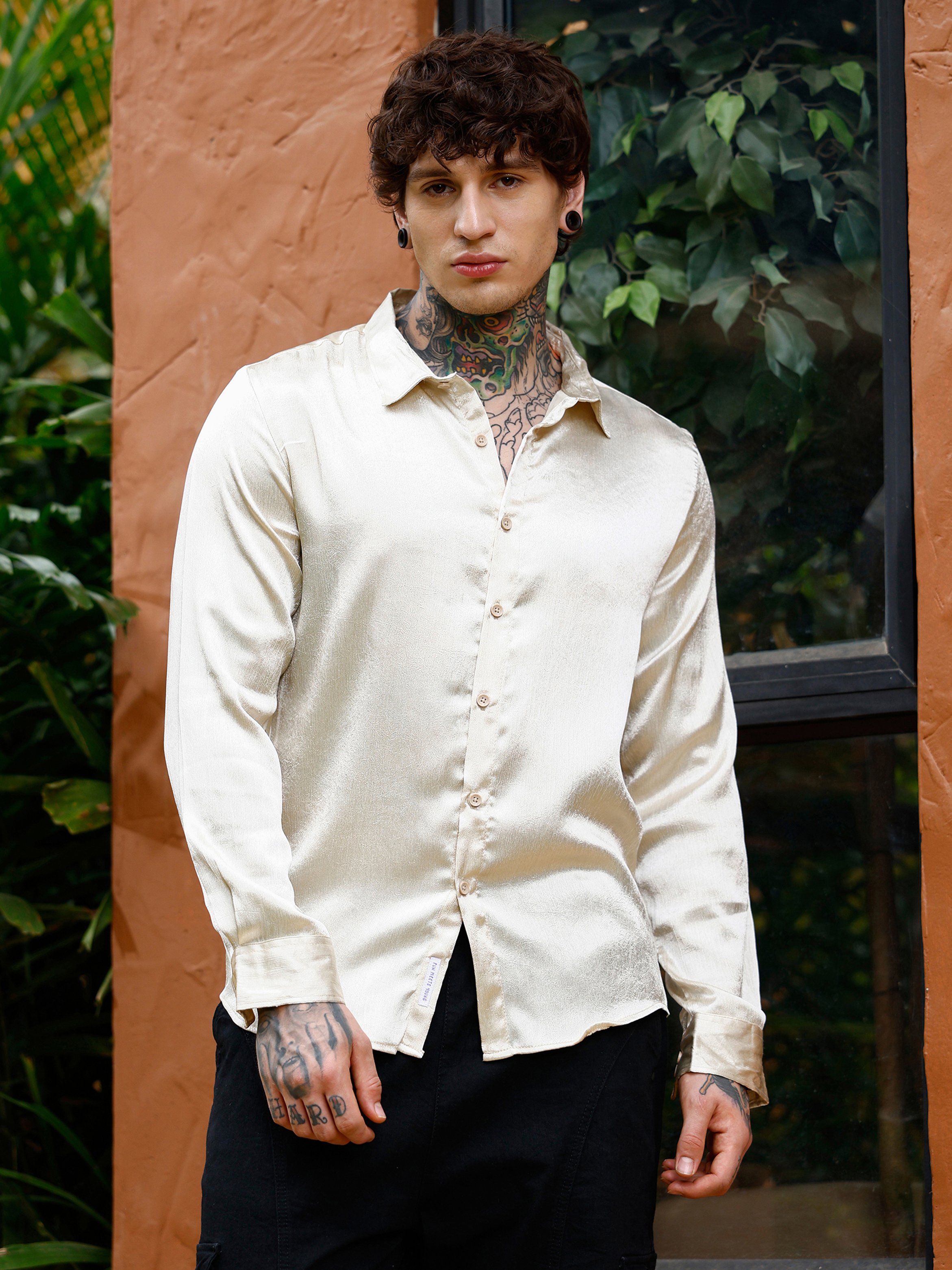 Men White Textured-Satin Regular Shirt