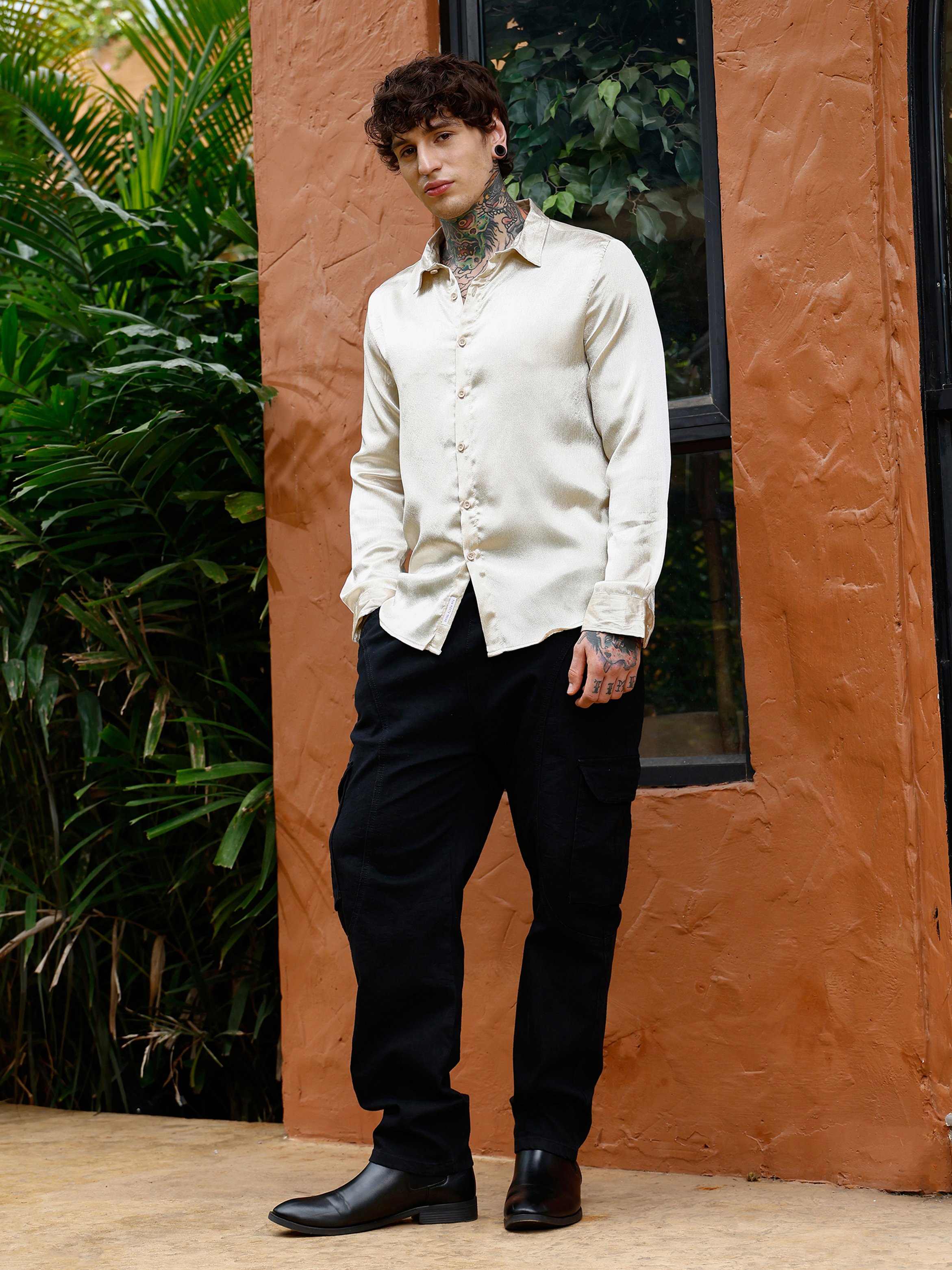 Men White Textured-Satin Regular Shirt