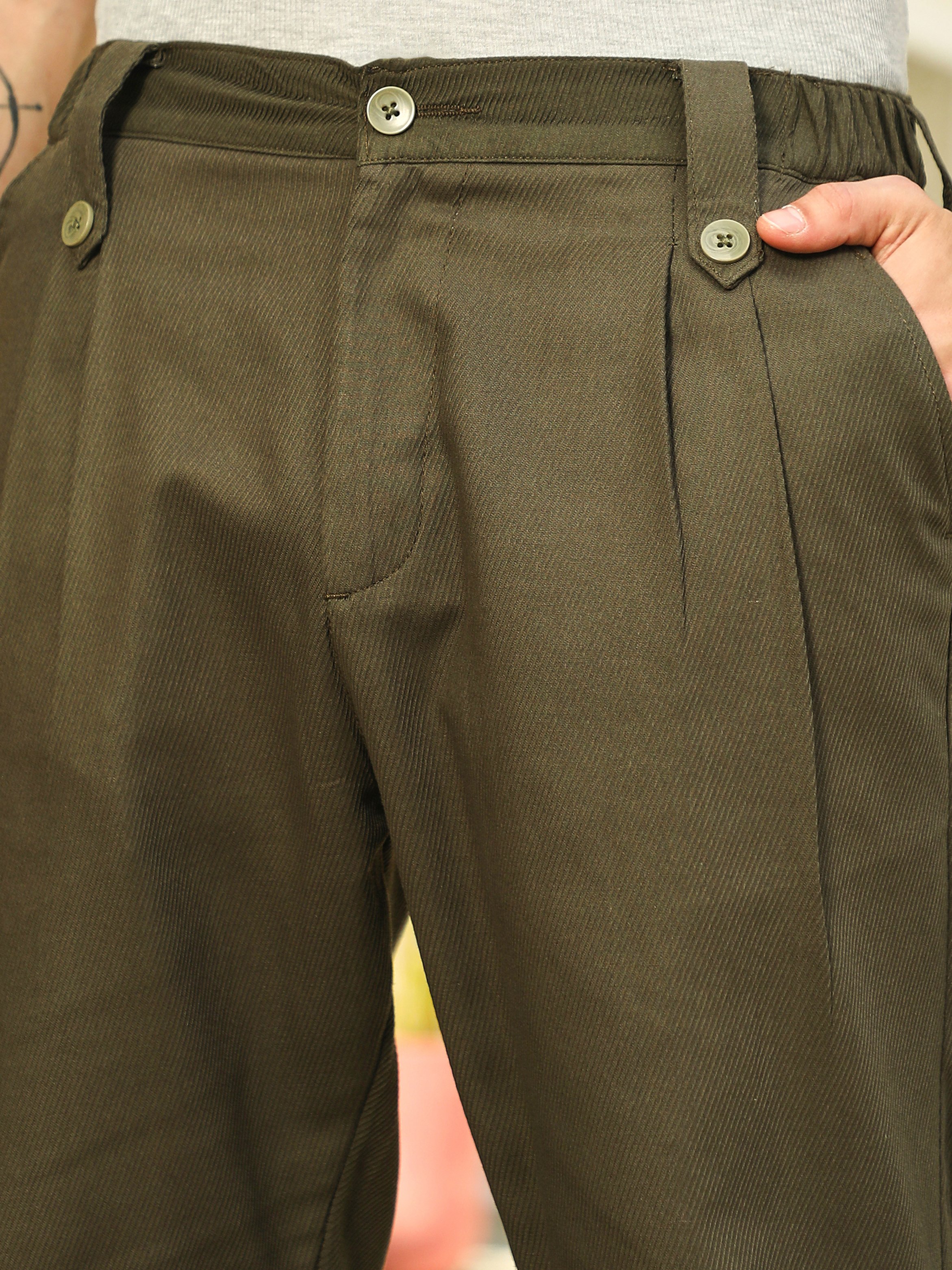 Men Sacramento Green Ribbed-Pleat Chino Trousers
