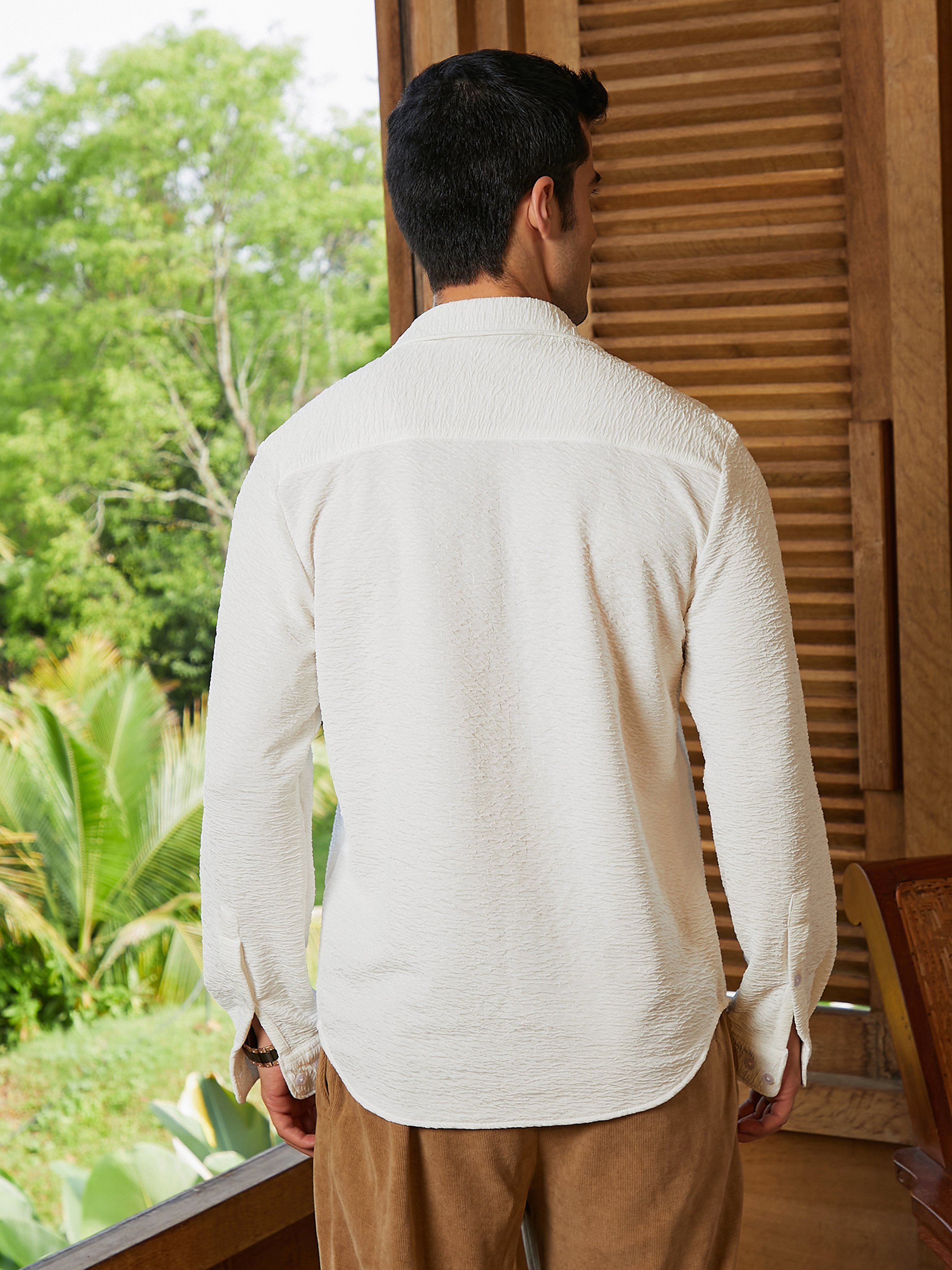Men White Textured Regular Shirt