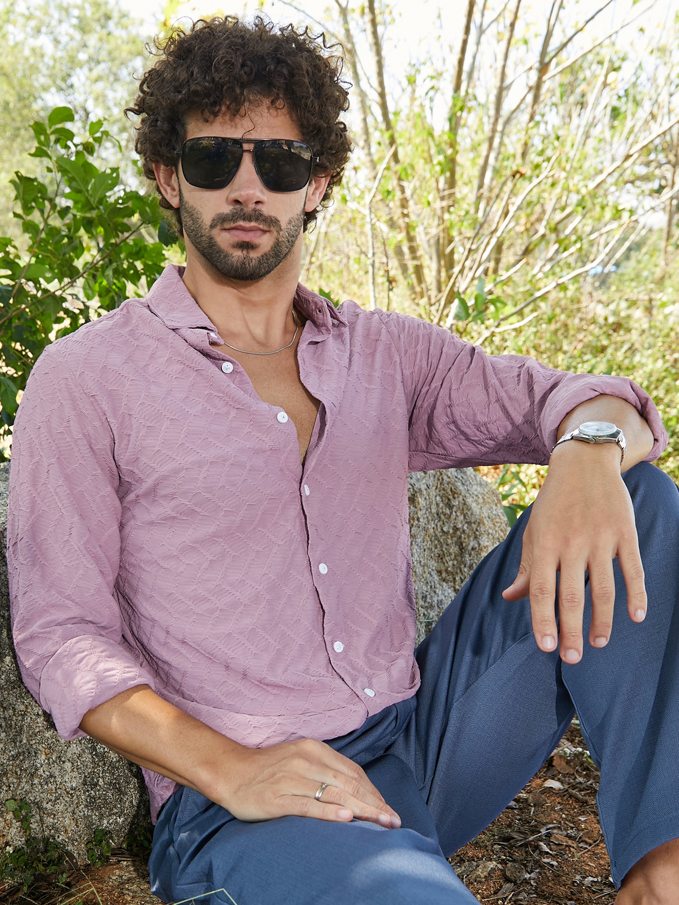 Men Pink Textured Regular Shirt