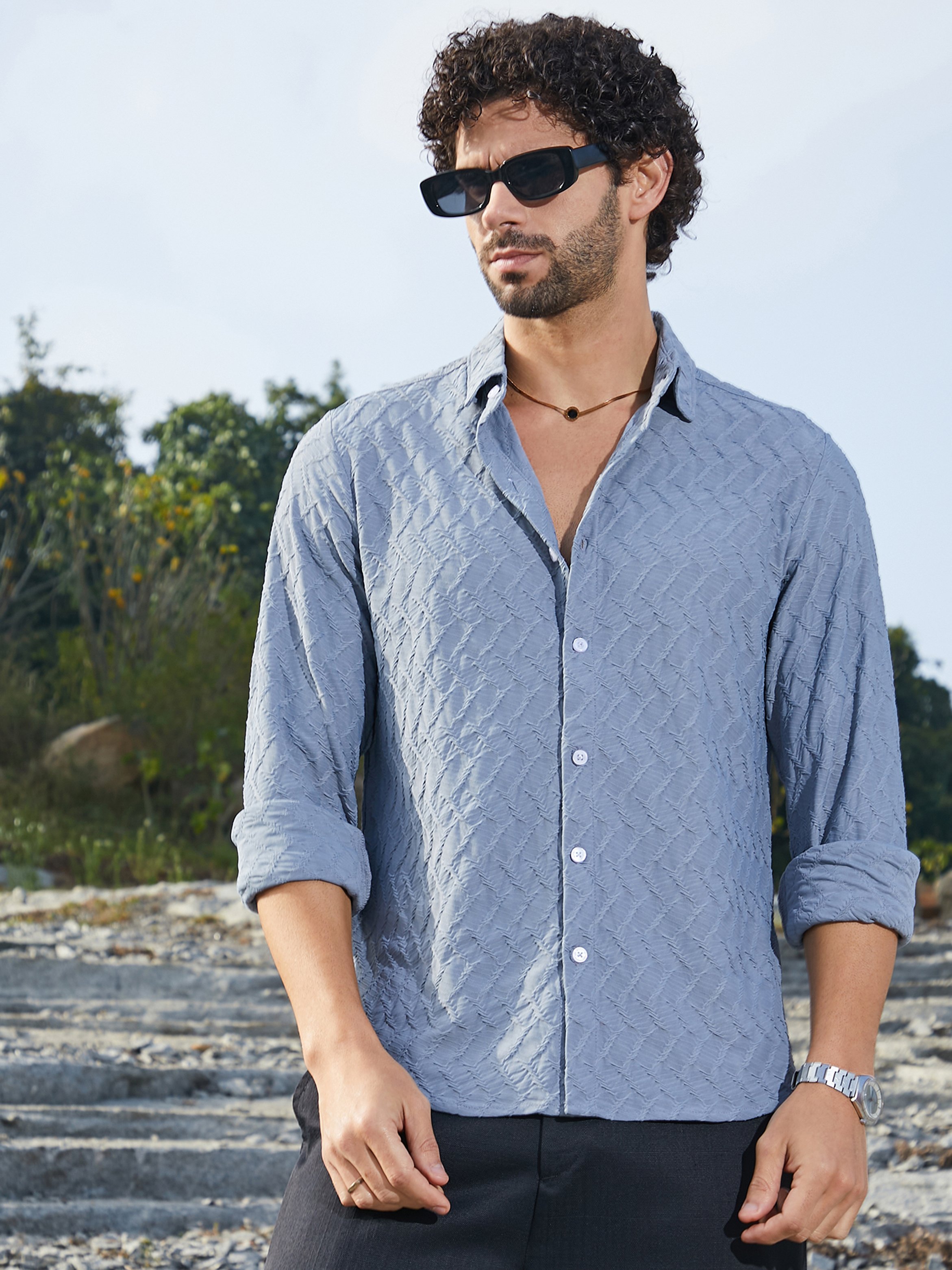 Men Blue Textured Regular Shirt