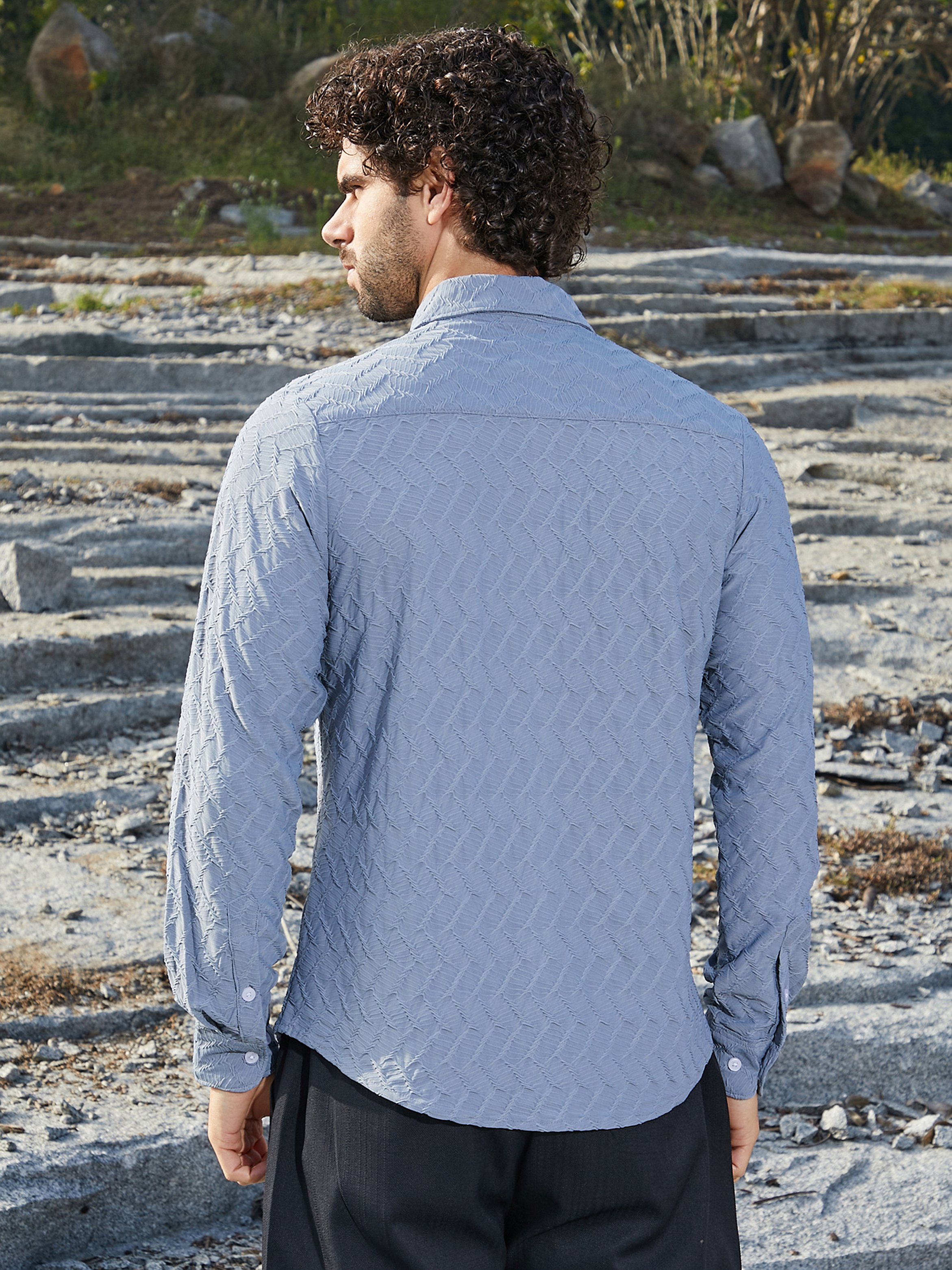 Men Blue Textured Regular Shirt