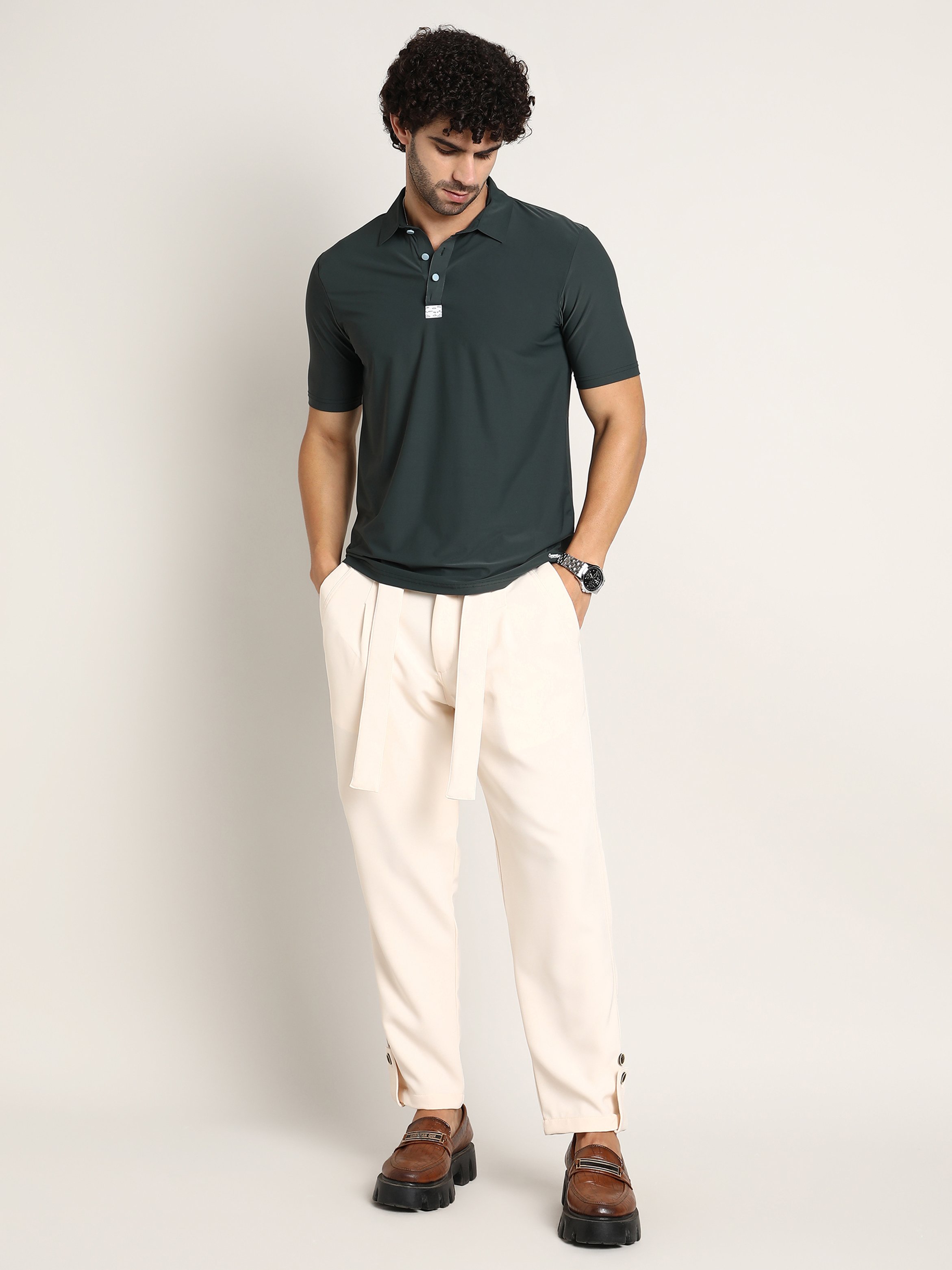 Men Green Seamless Solid Polo T-Shirt