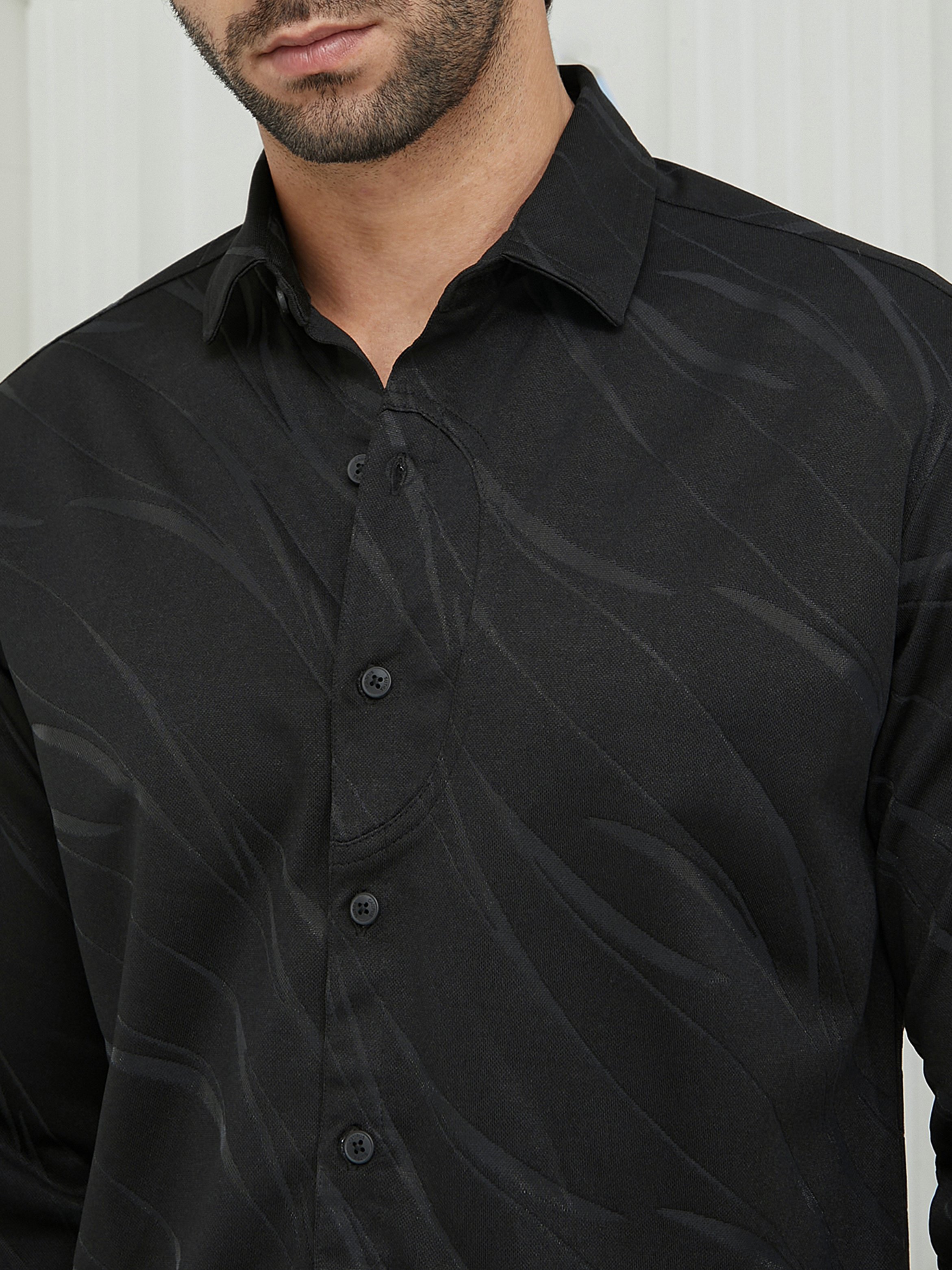 Men Black Textured Regular Shirt