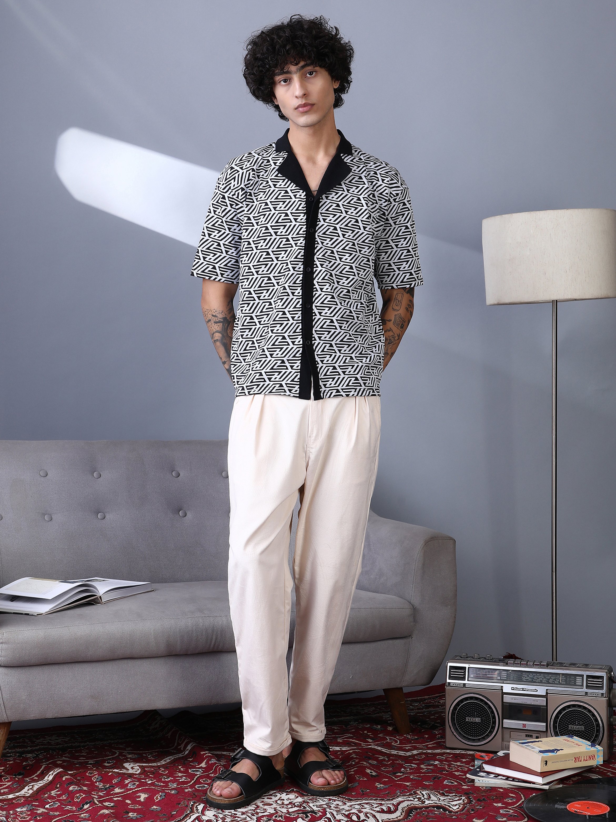 Men Geometric Print Cuban Collar Shirt