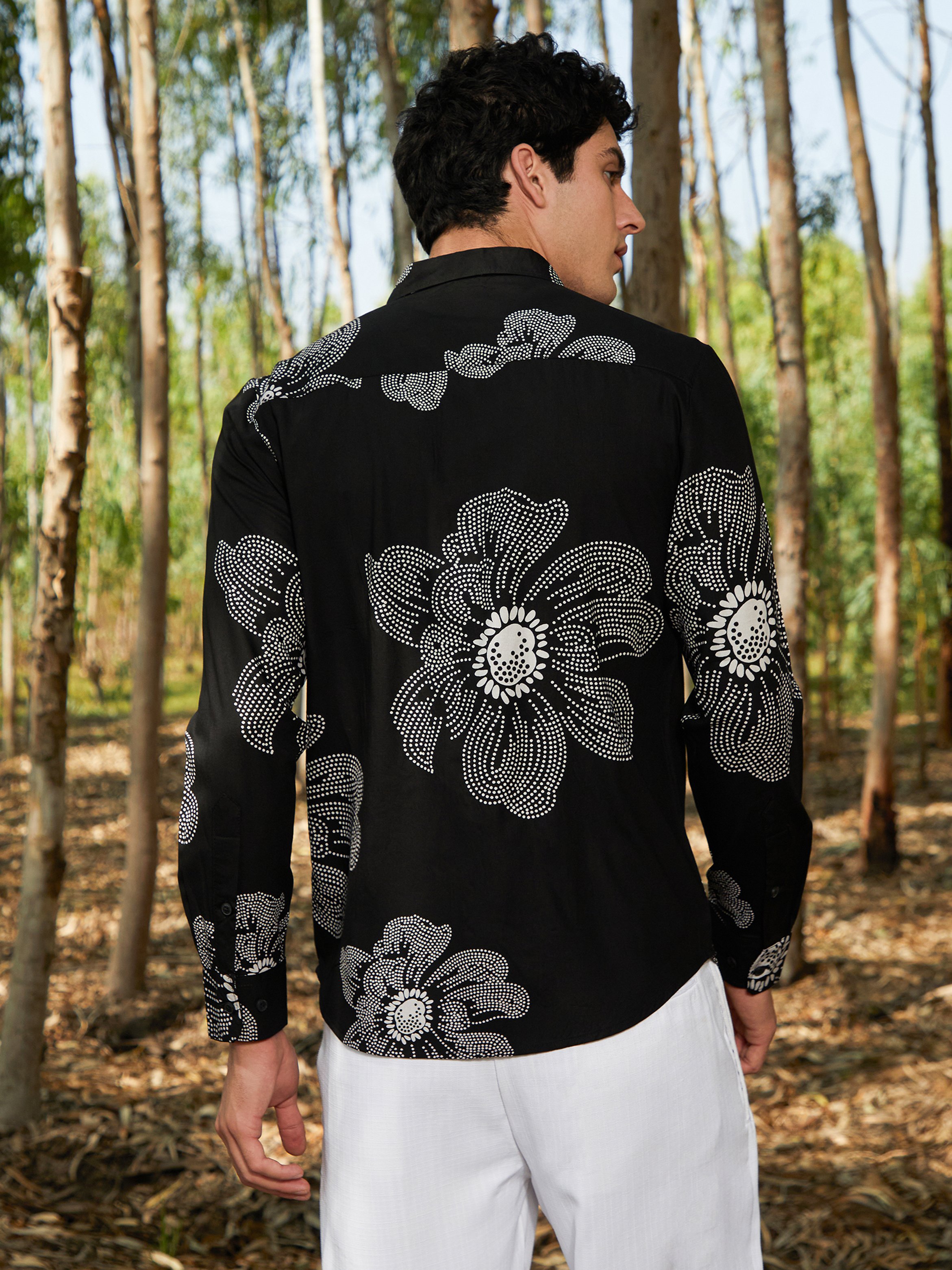 Men Black Floral Print Regular Shirt