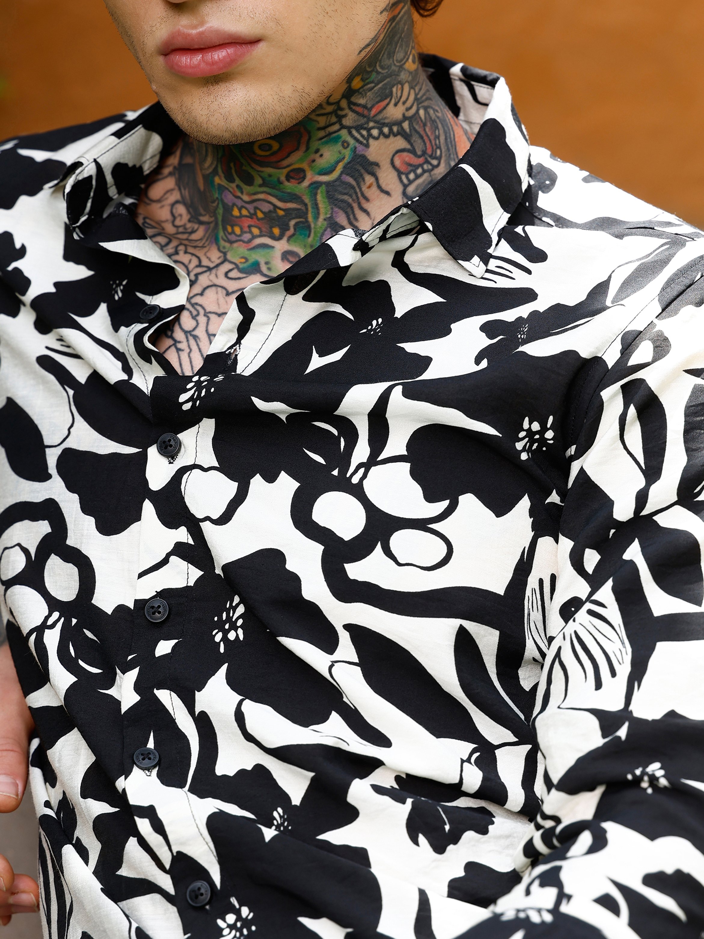 Men Black Contrast-Print Regular Shirt