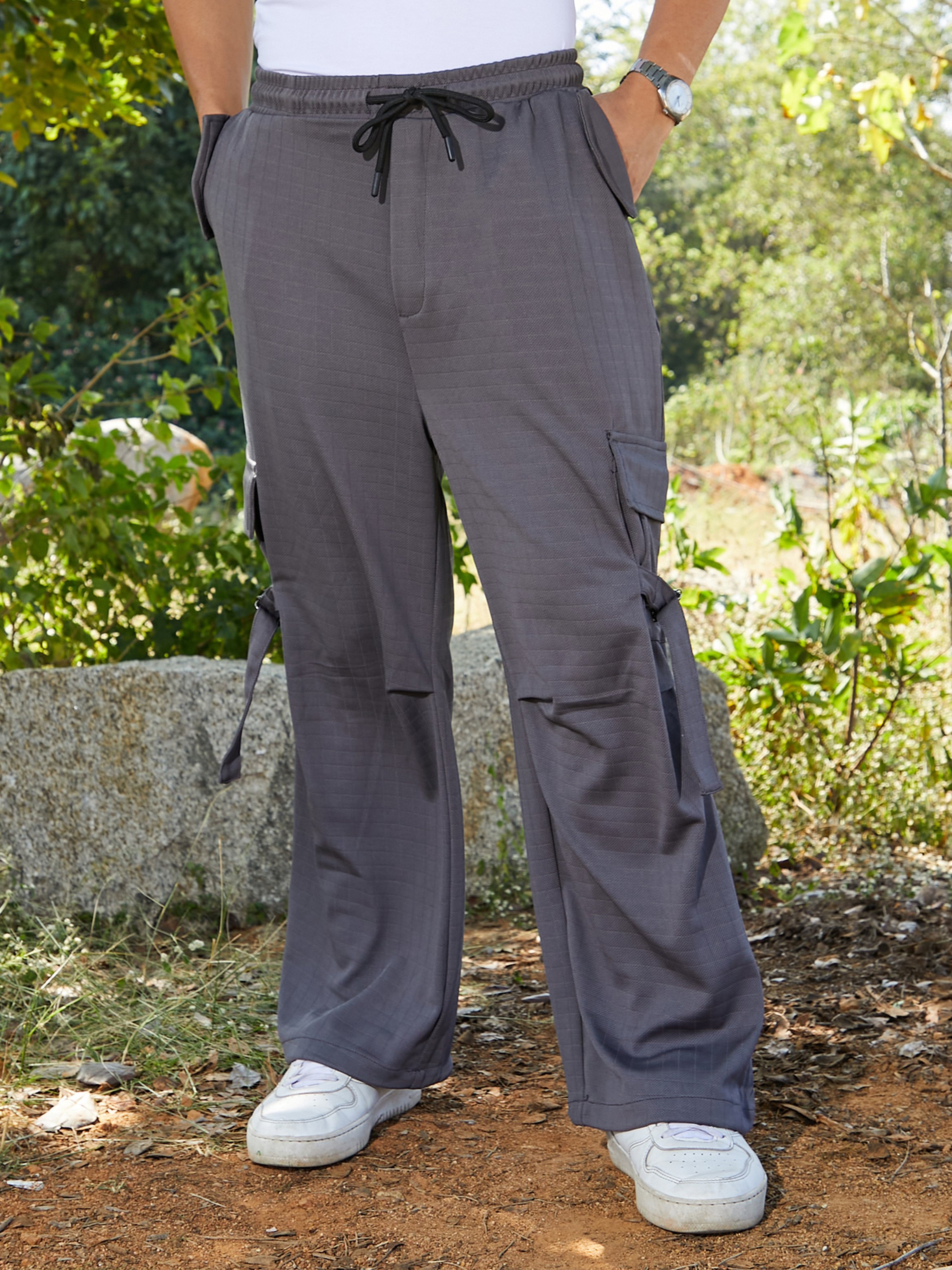 Men Moon Grey Checkered Baggy Cargo Pants