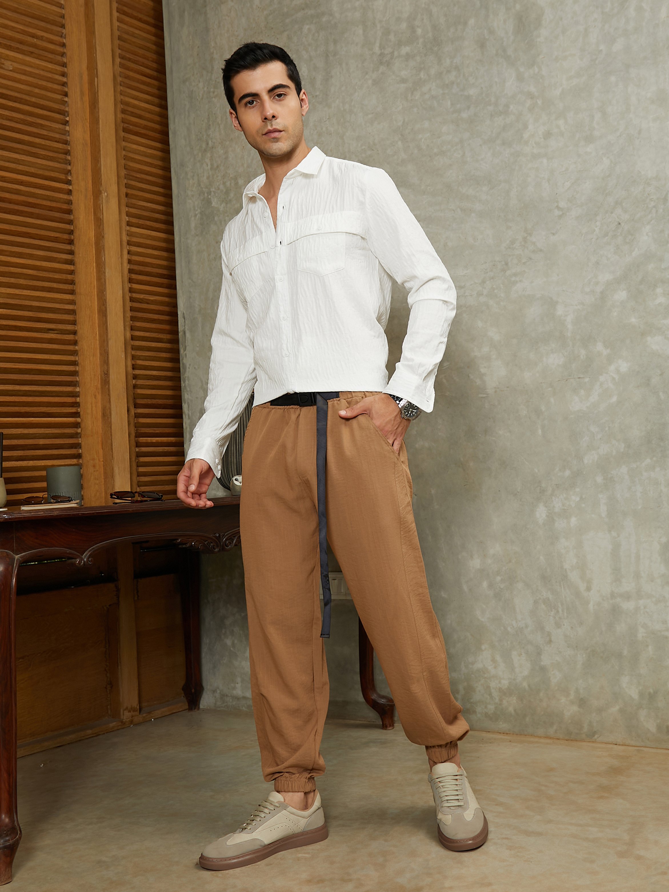 Men Obsidian Black Solid Belted Cargo Pants