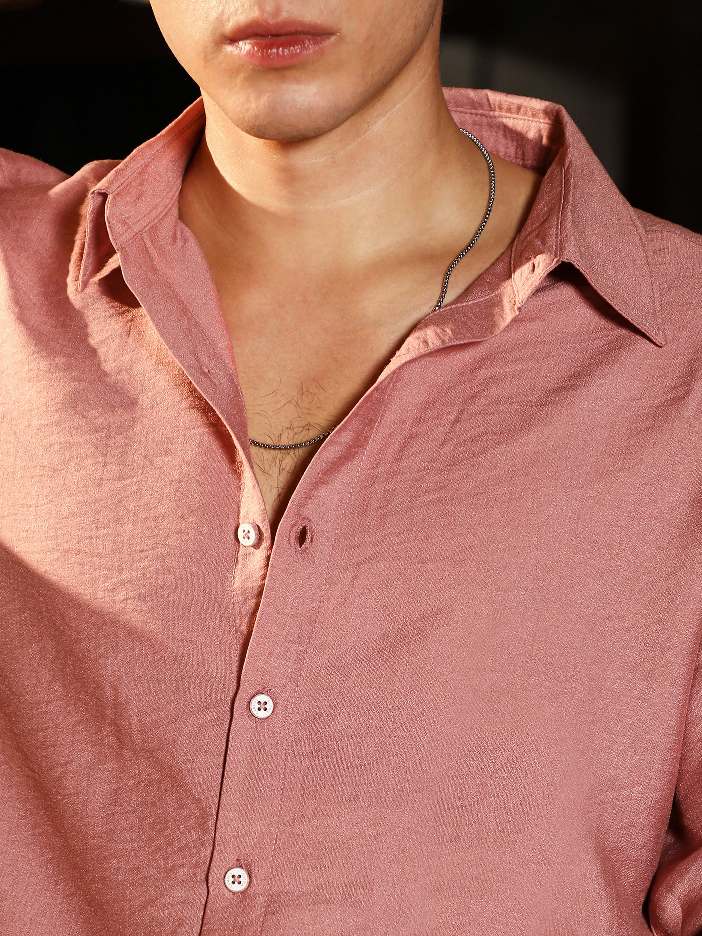 Men Pink Solid Relaxed Shirt