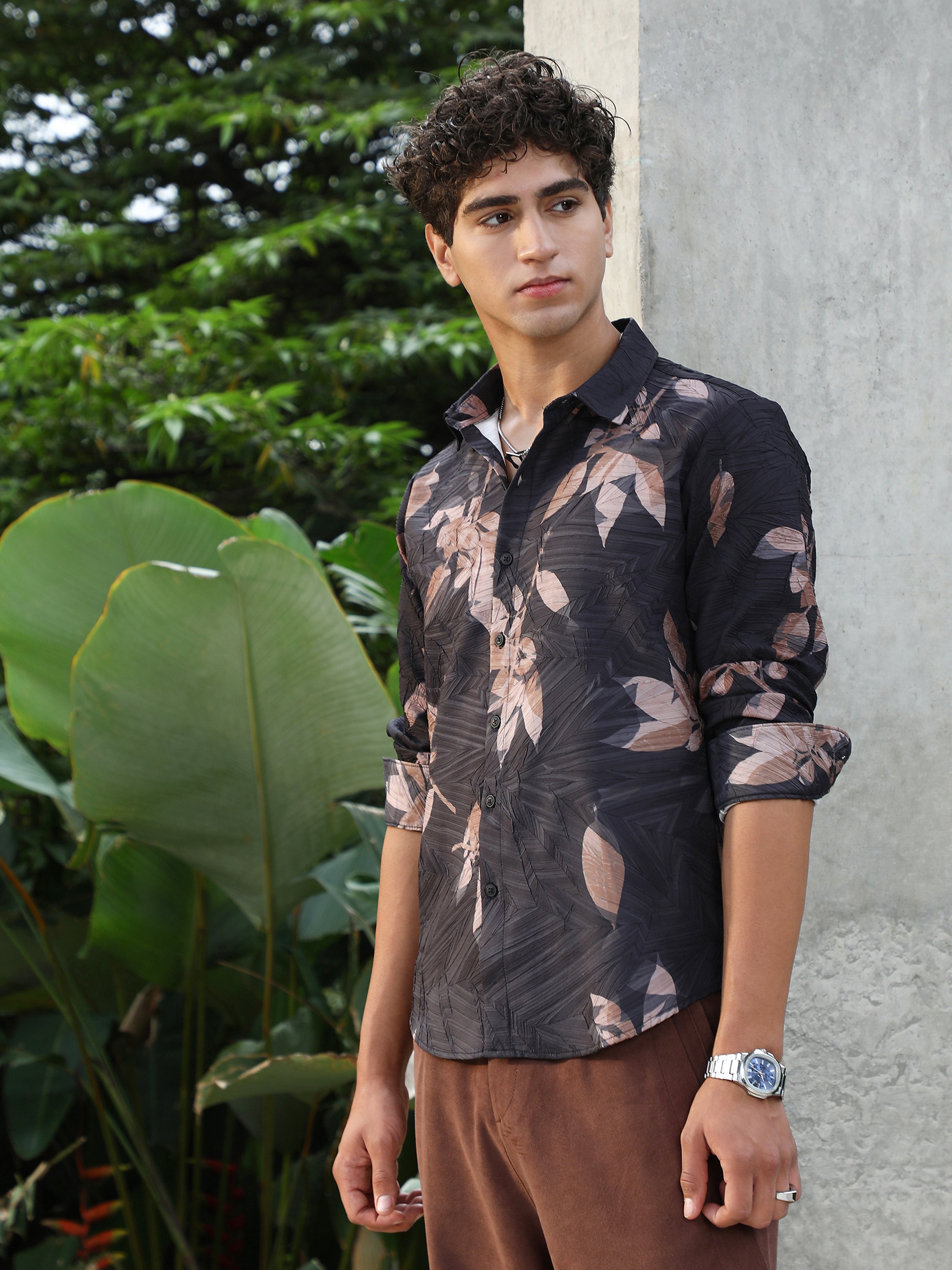 Men Black Floral Print Textured Shirt