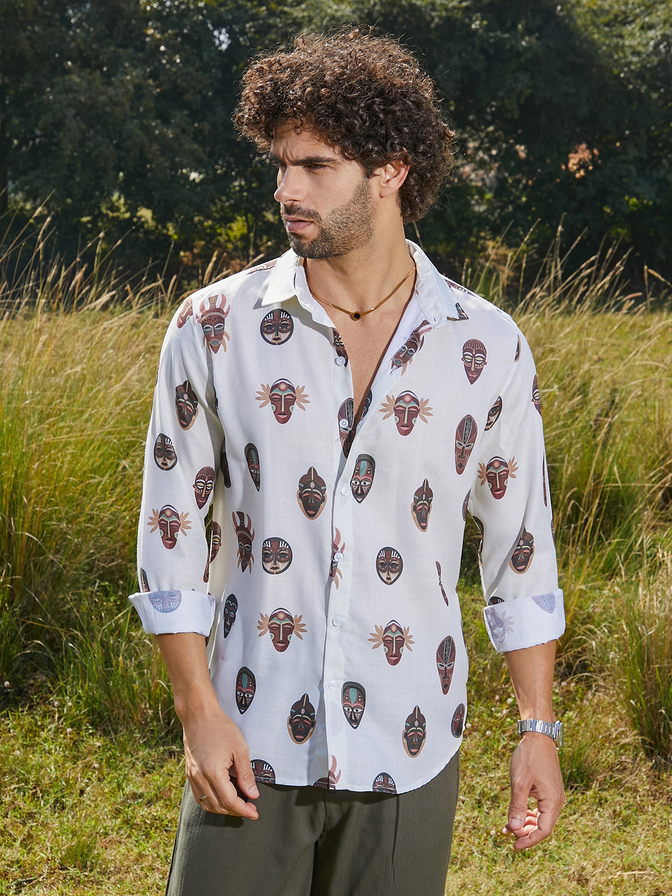 Men White Graphic Print Regulr Shirt