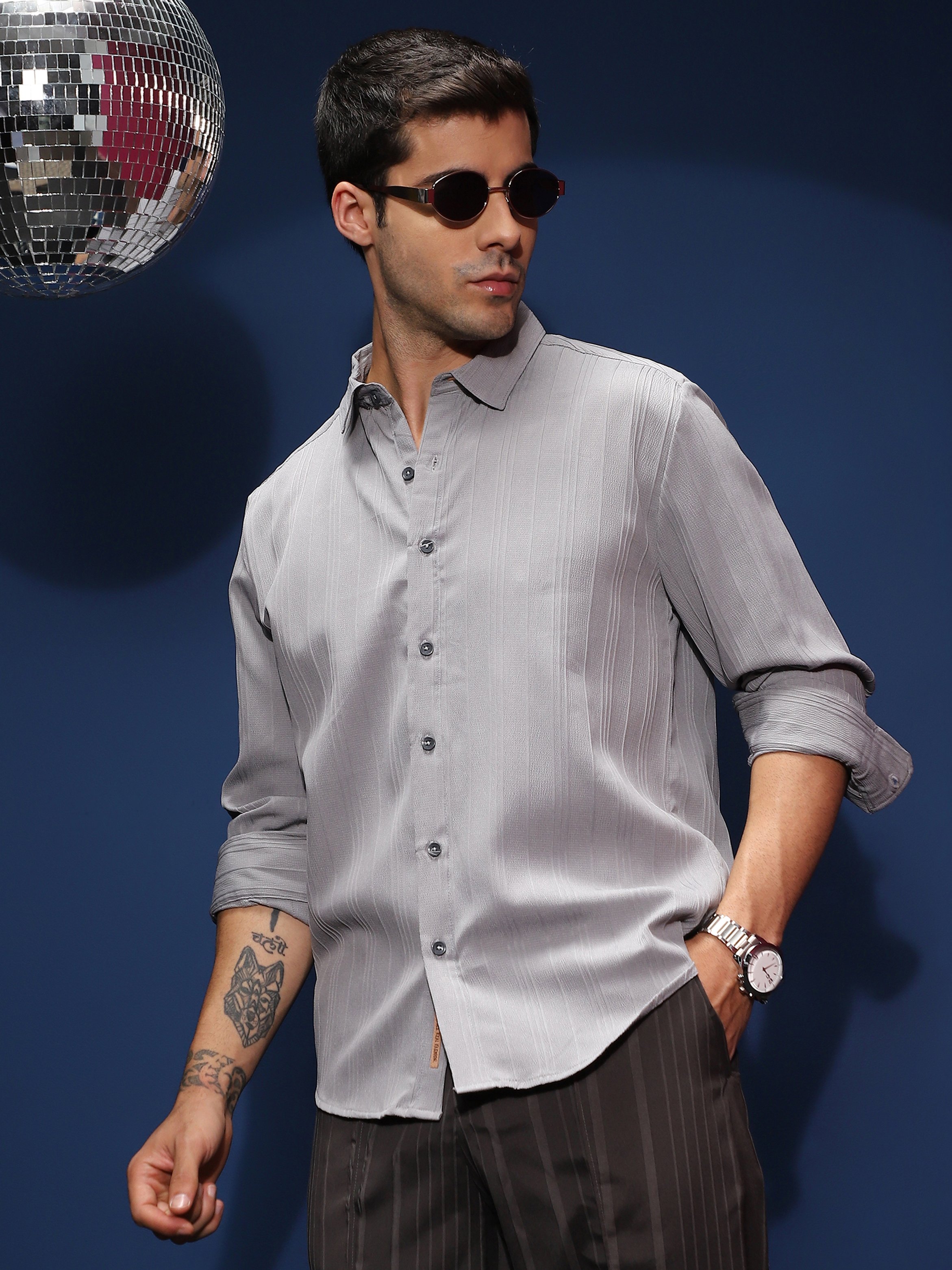 Men Grey Textured Regular Shirt