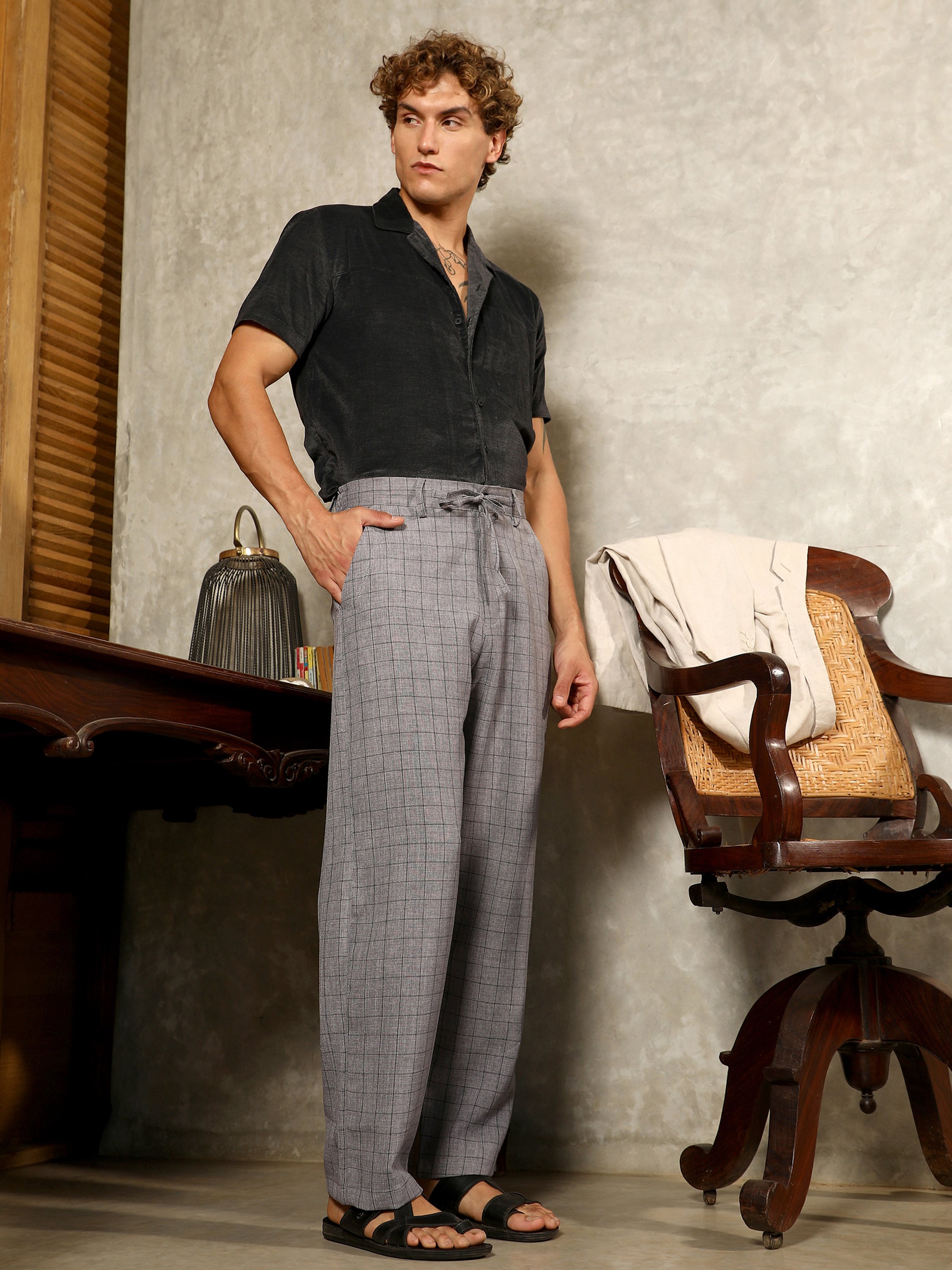 Men Moon Grey Graph-Check Casual Trousers