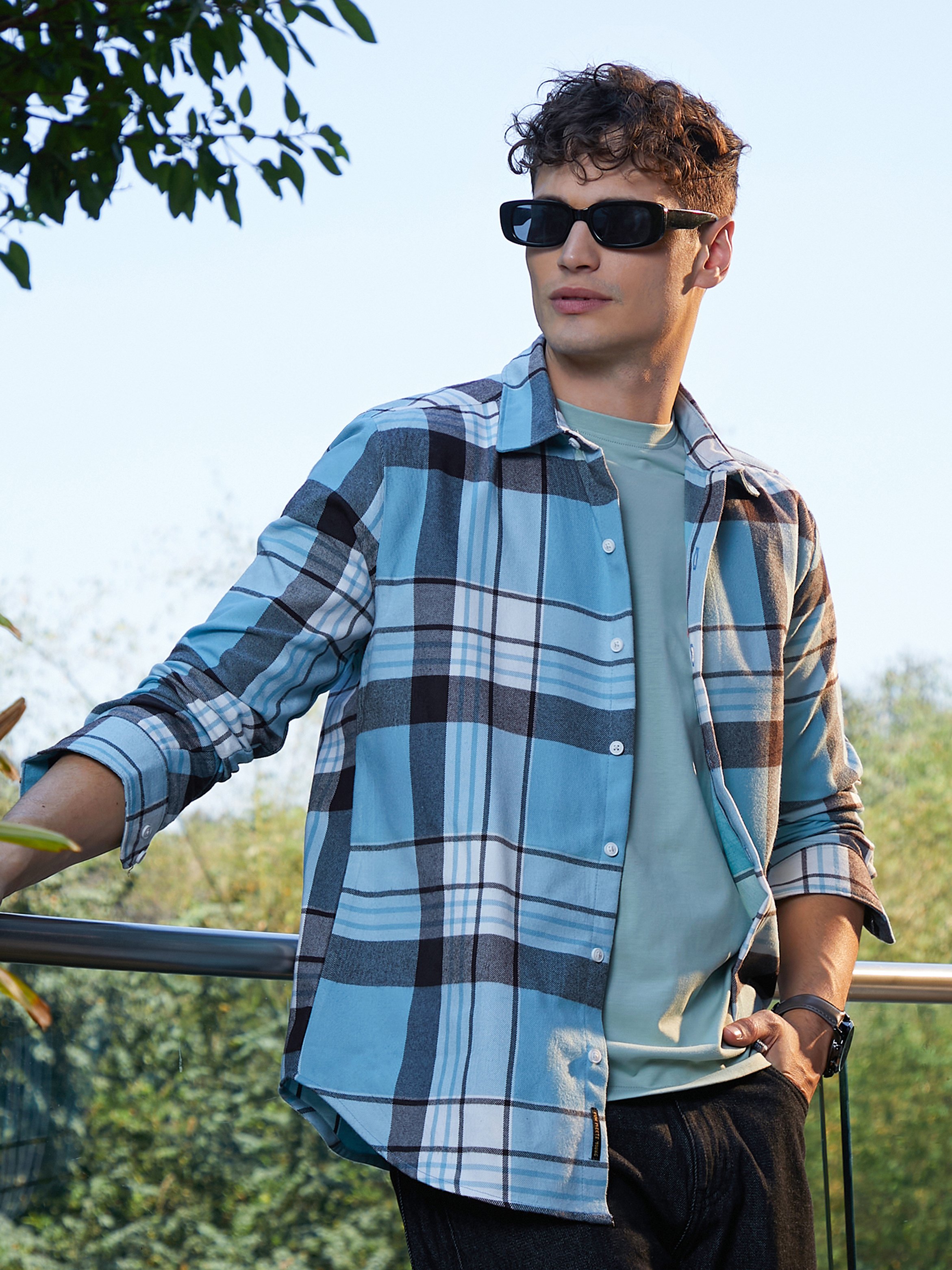 Men Sky Blue Plaid Relaxed Shirt