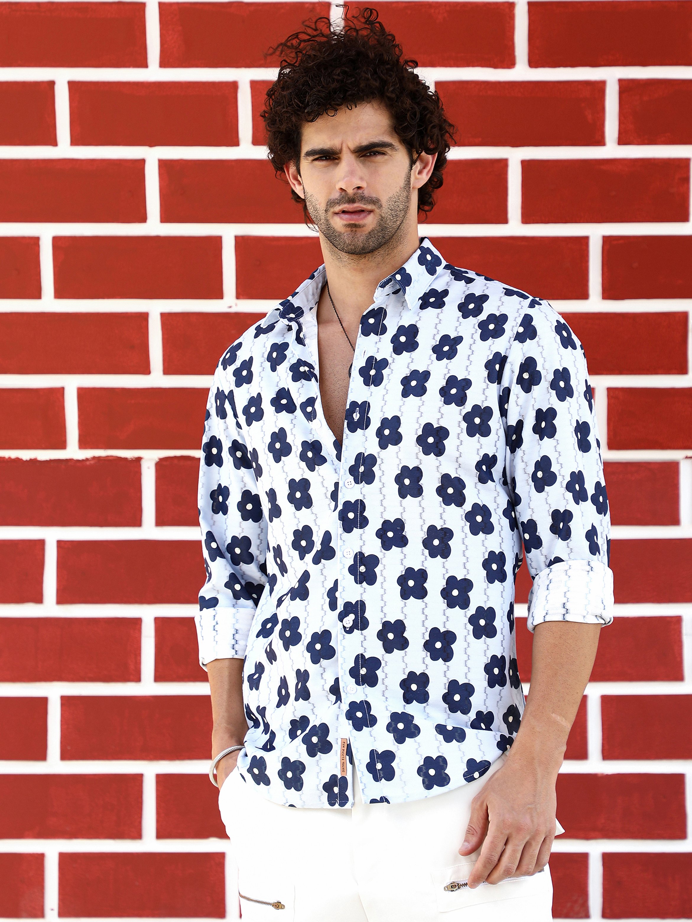 Men Floral Print Buttoned Shirt