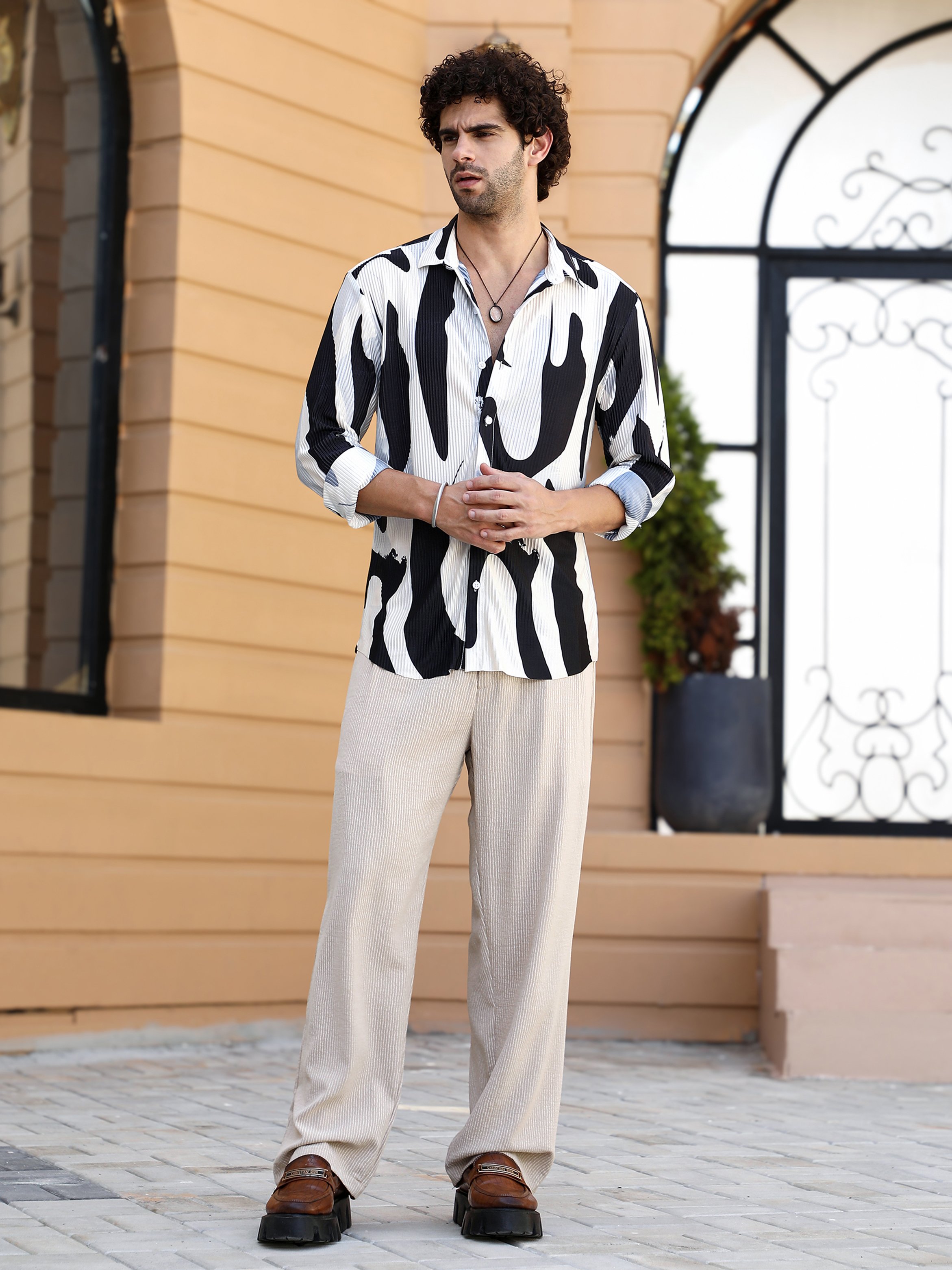 Men Contour-Lines Pleated Shirt
