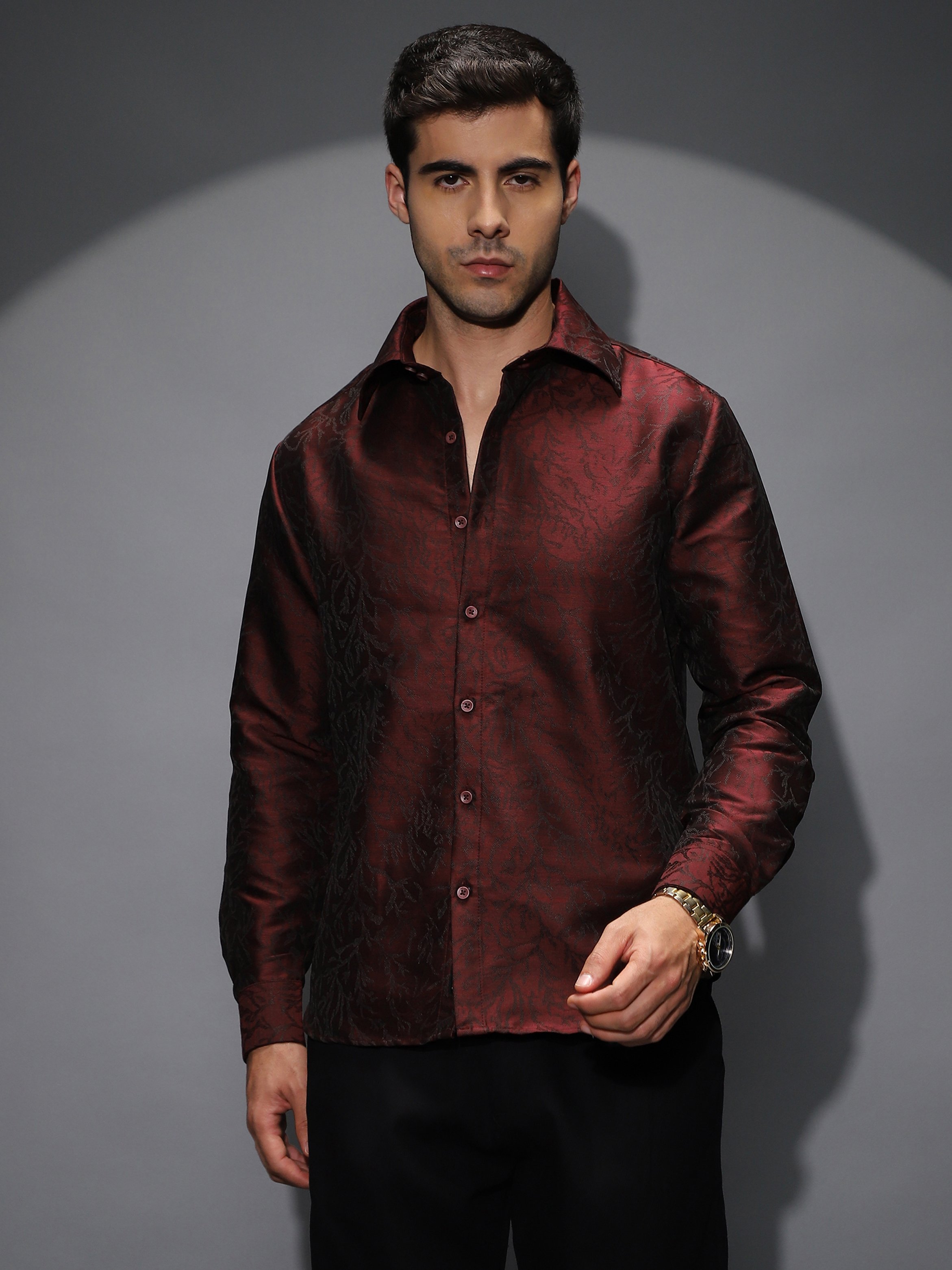 Men Burgundy Textured Regular Shirt