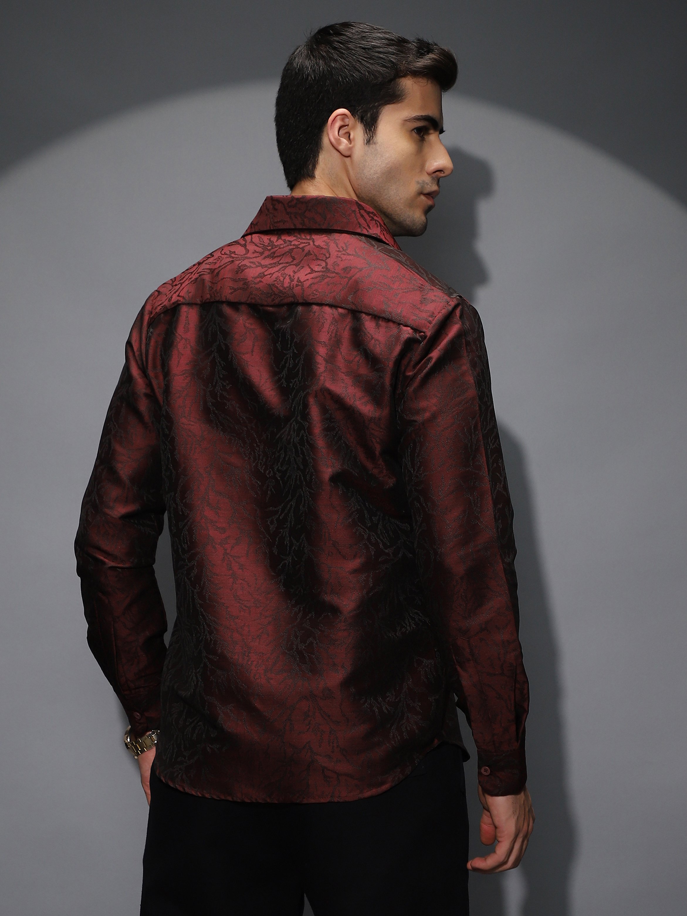 Men Burgundy Textured Regular Shirt