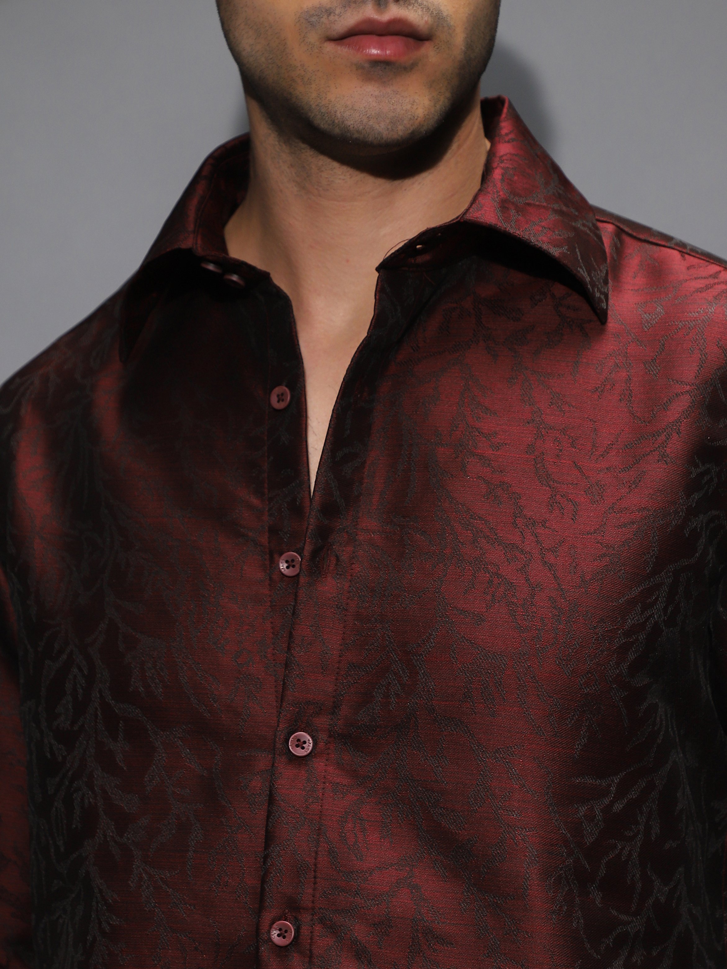 Men Burgundy Textured Regular Shirt