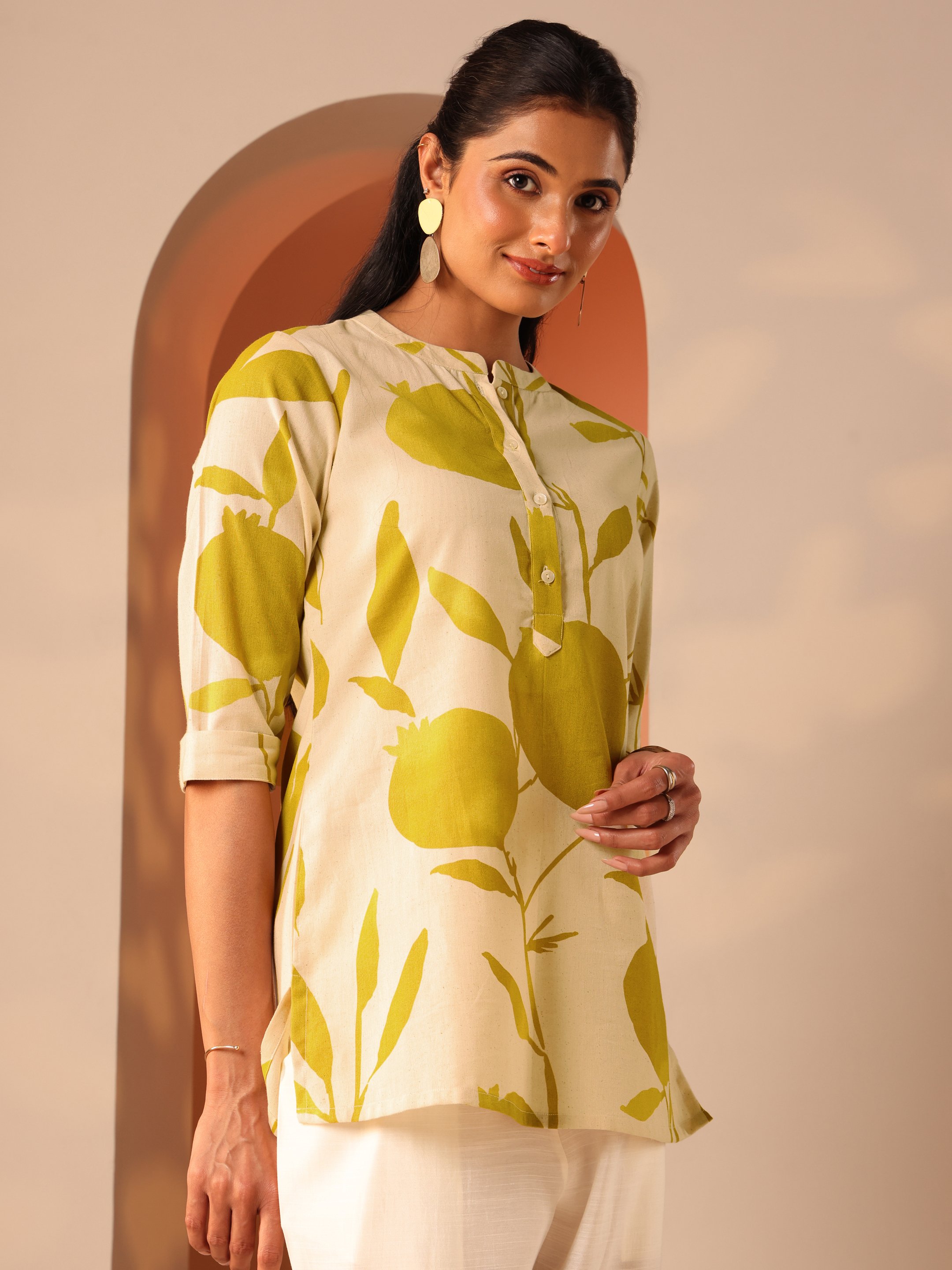 Off White Printed Cotton Straight Kurti