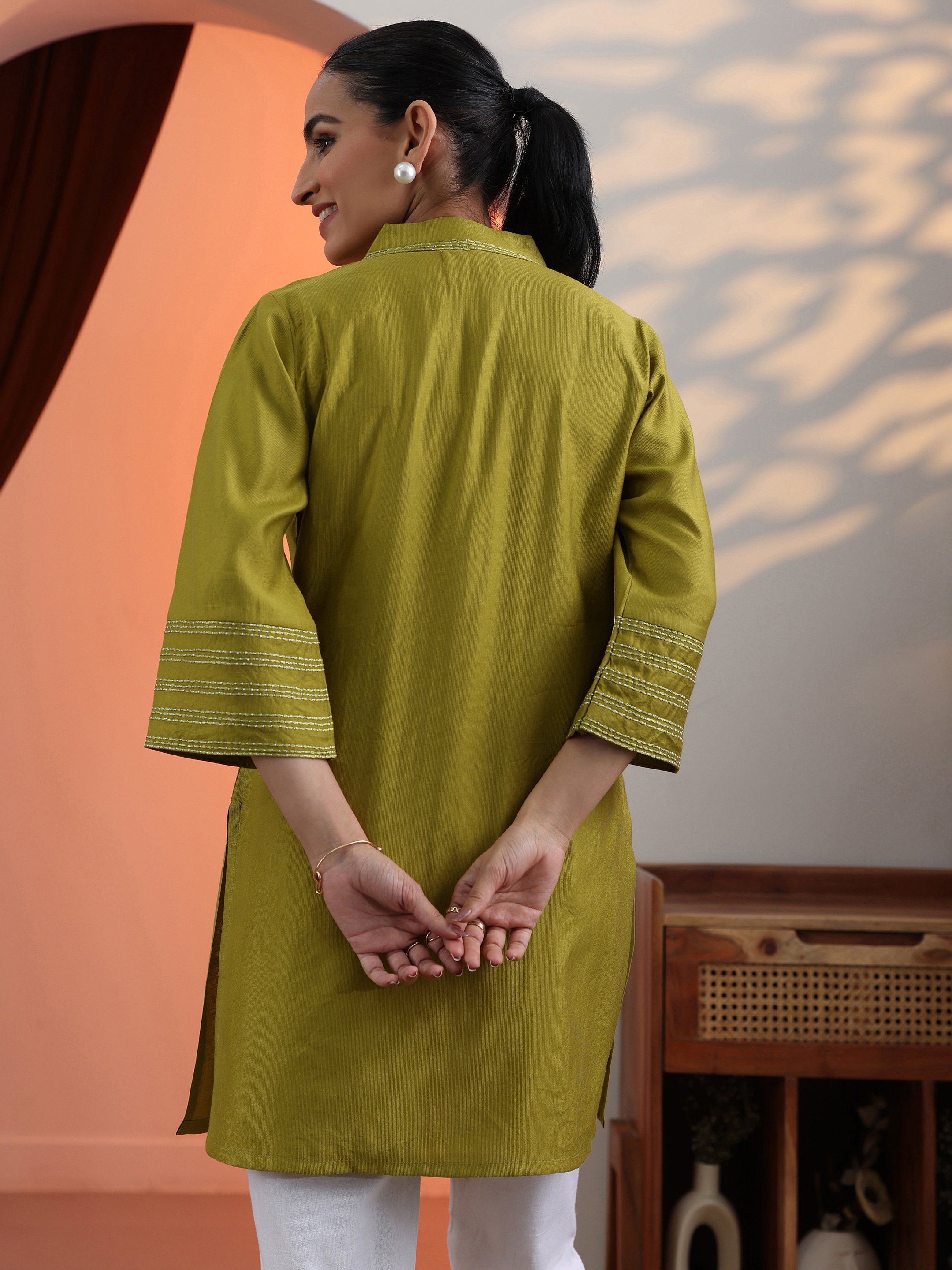Green Embellished Silk Blend Straight Kurti