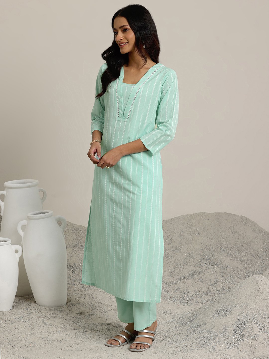 Green Self Design Cotton Blend Straight Kurta, Trousers and Dupatta Set