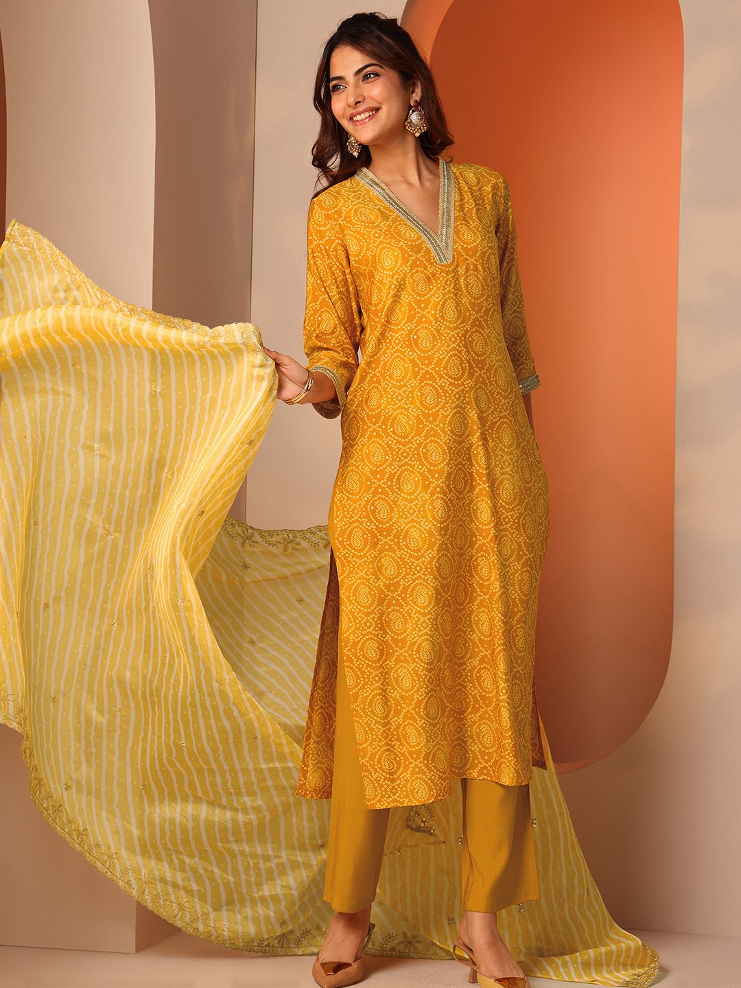 Yellow Printed Silk Blend Straight Kurta, Trousers and Dupatta Set