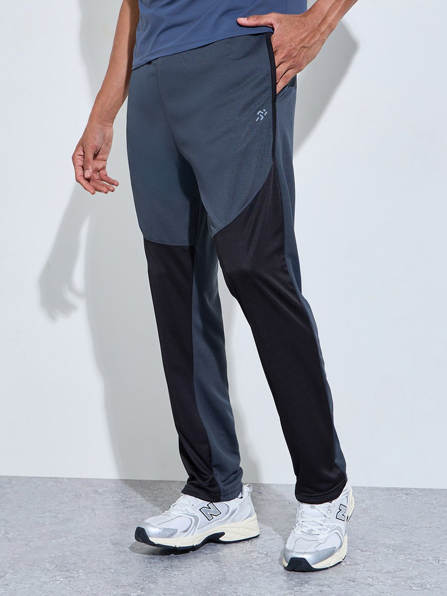 Men Regular Fit Training Joggers