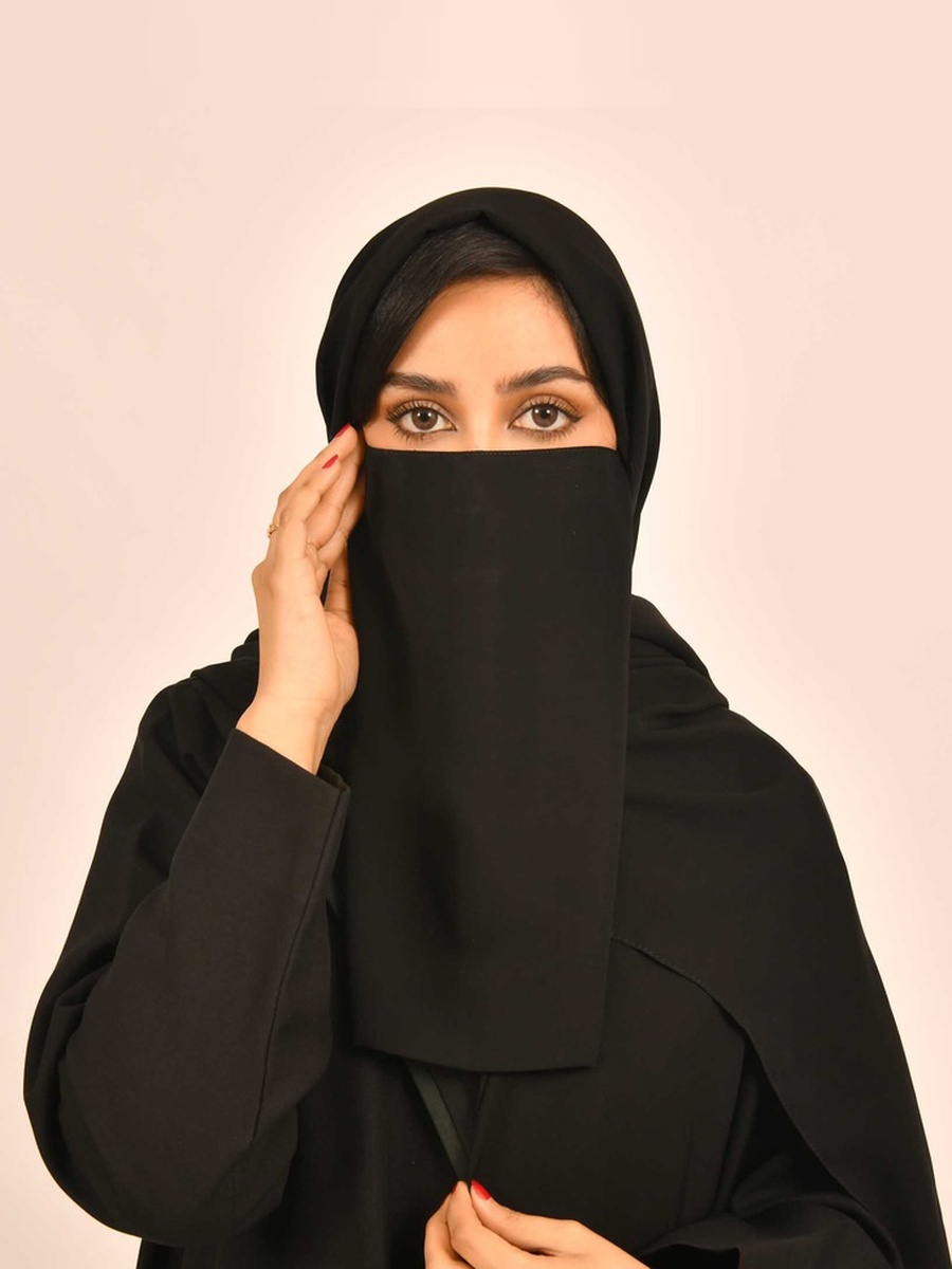 نقاب طويل بأشرطة مطاطية