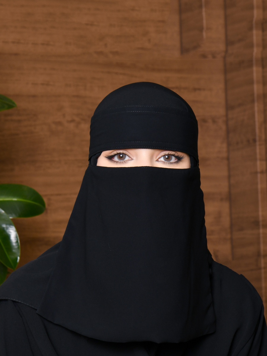 نقاب قصير بشريط مطاطي