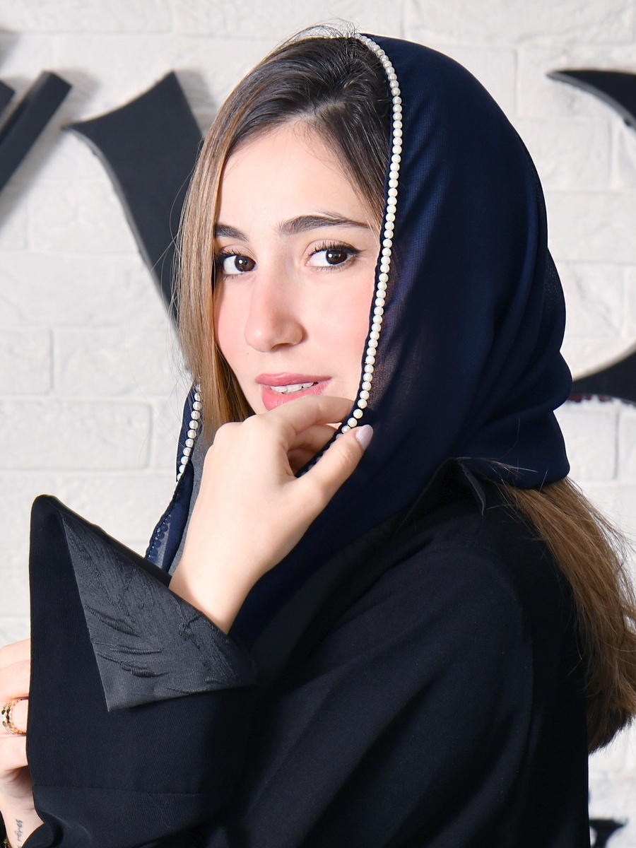 Faux Pearl Edge Hijab