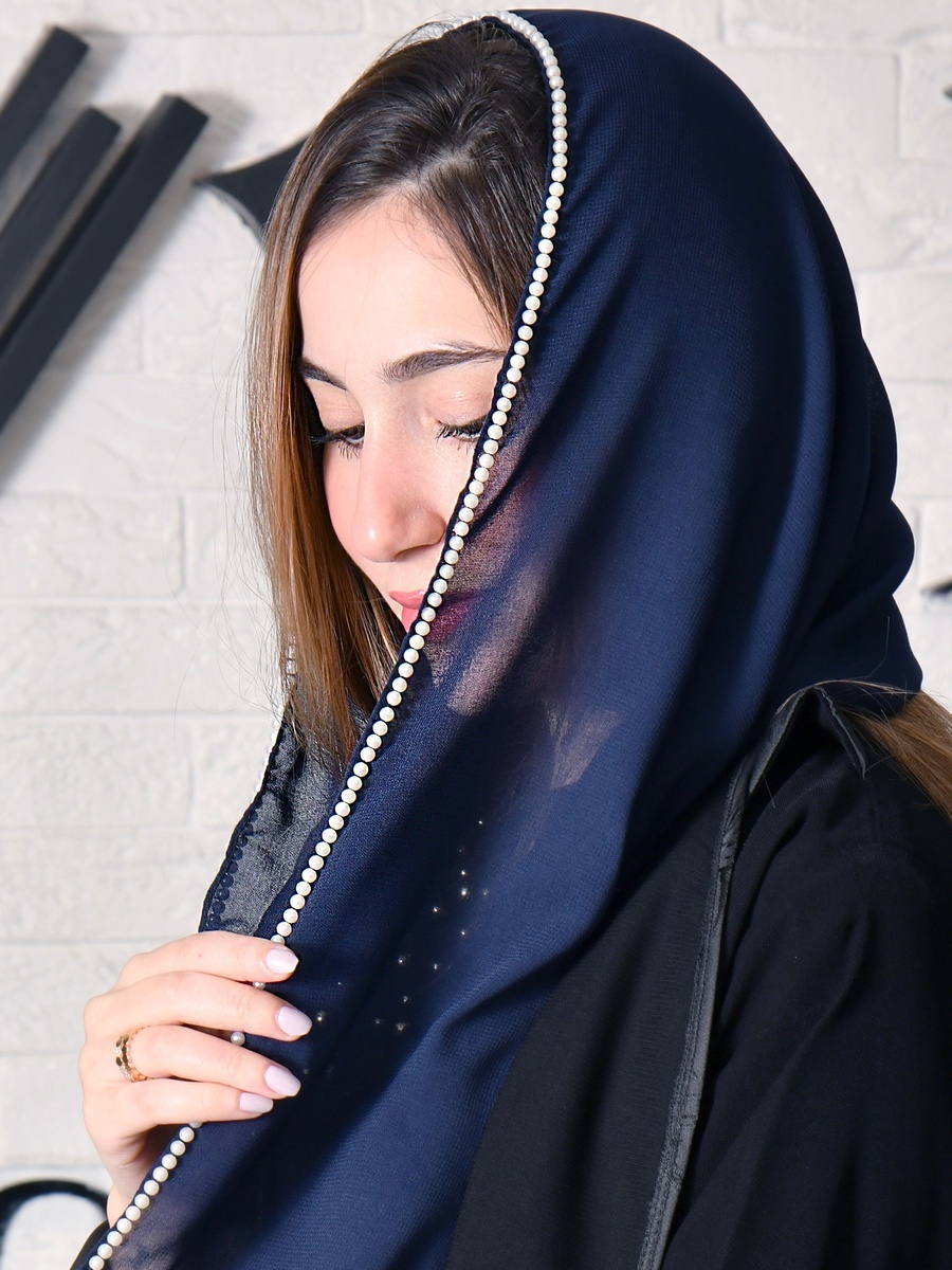 Faux Pearl Edge Hijab