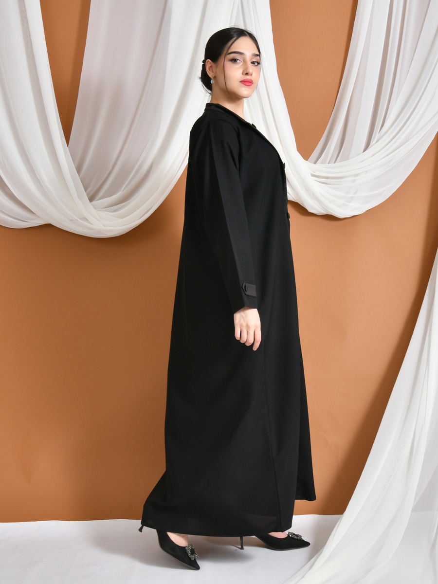 Black Wisam Abaya with Tuxedo Collar