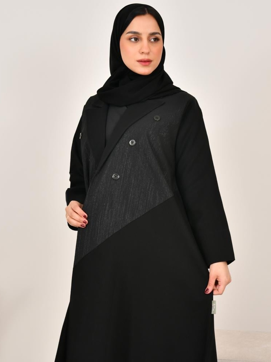 عباية بتصميم بليزر وأزرار - أسود