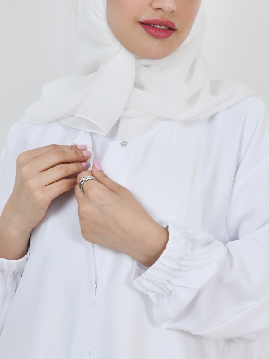 White Hajj abaya with Snap Closure