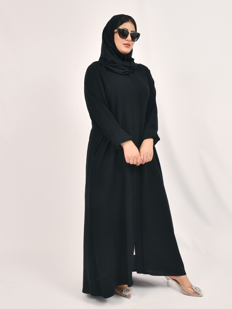 عباية سادة بأزرار كبس