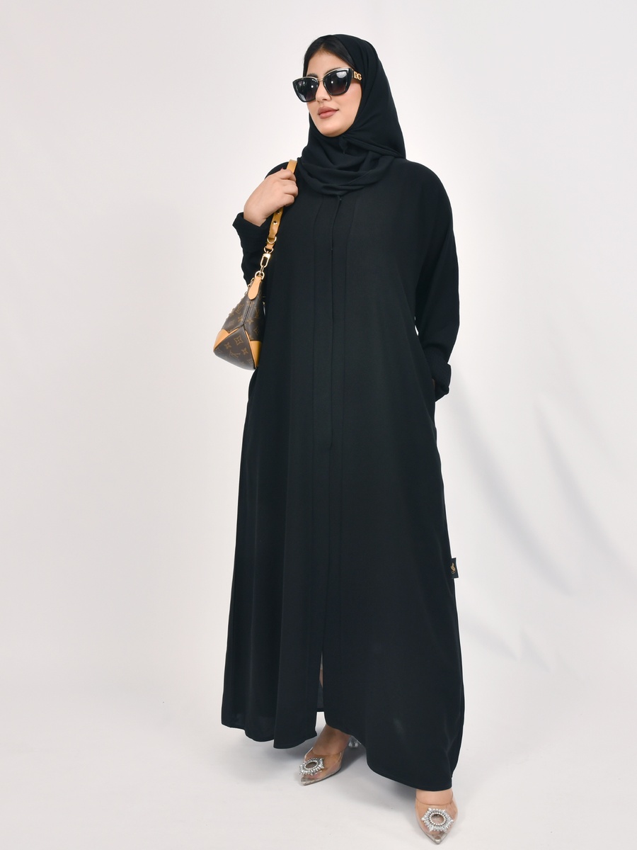 عباية سادة بأزرار كبس