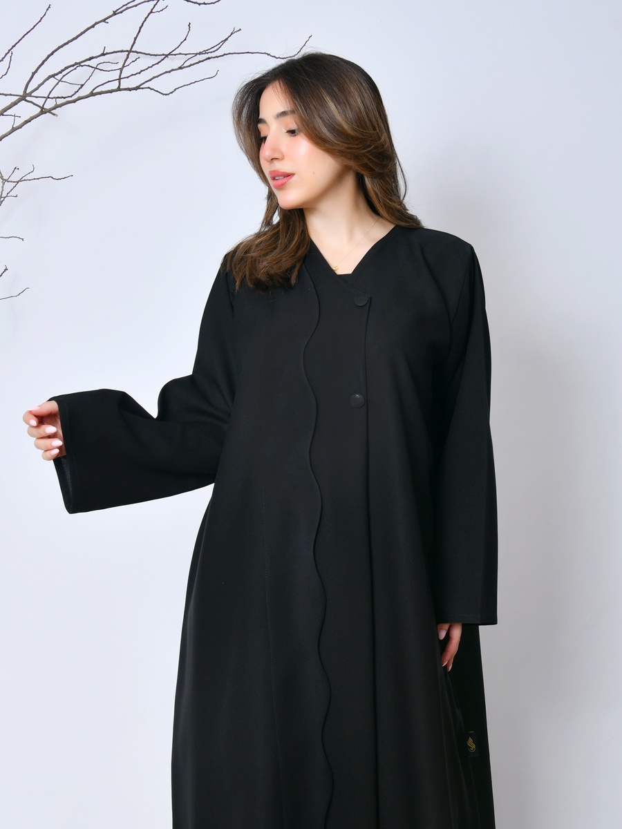 عباية سادة بأزرار
