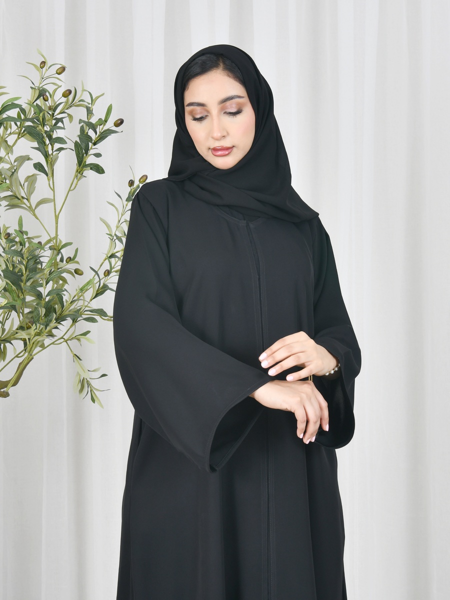 Black Plain Abaya with Snap Closure