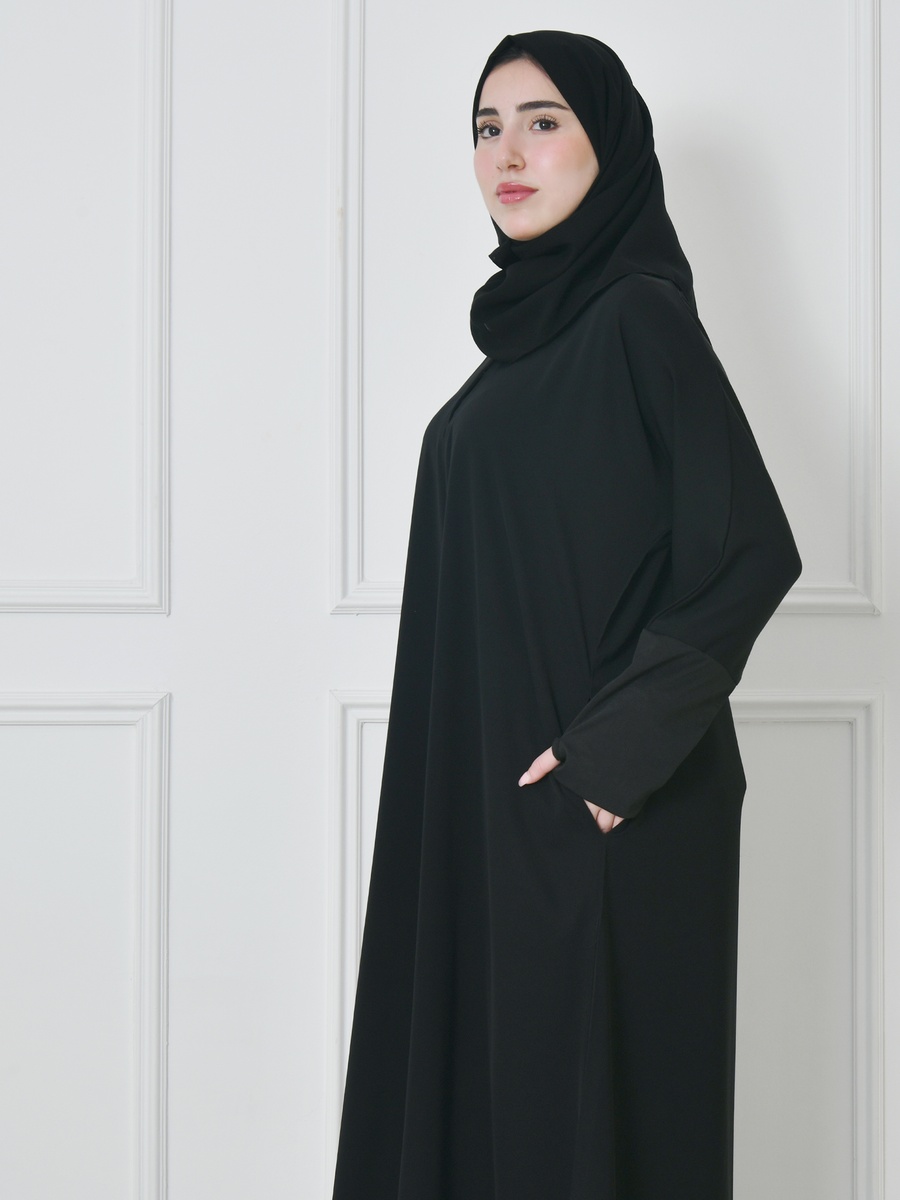 عباية سادة مع حجاب ثابت