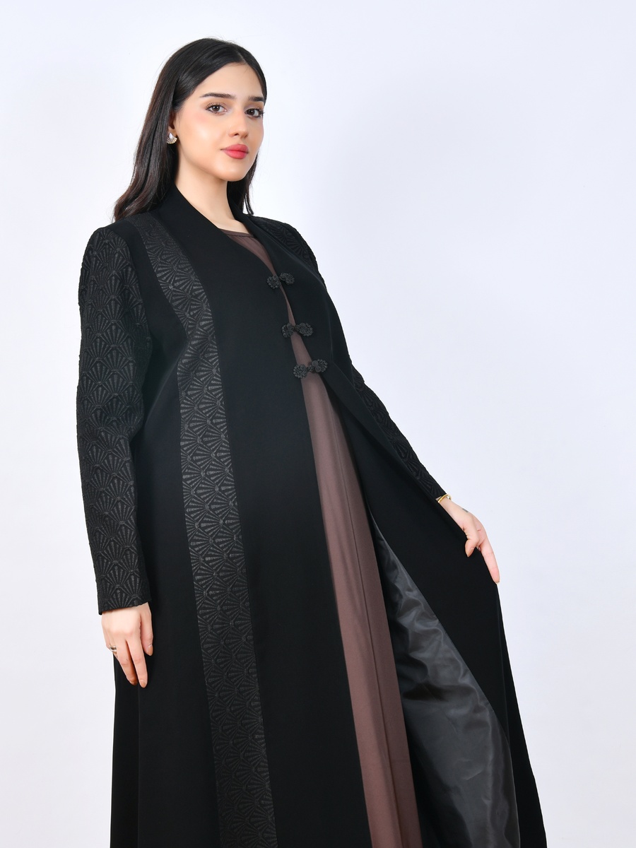 عباية فاخرة بنمط