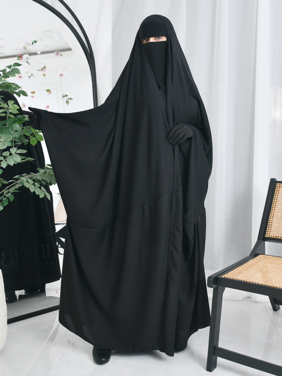 عباية غطاء رأس بنمط بشت