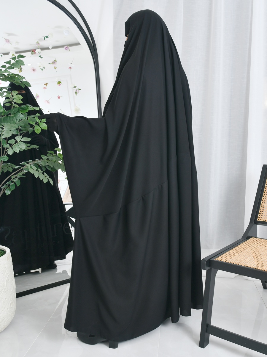 عباية غطاء رأس بنمط بشت