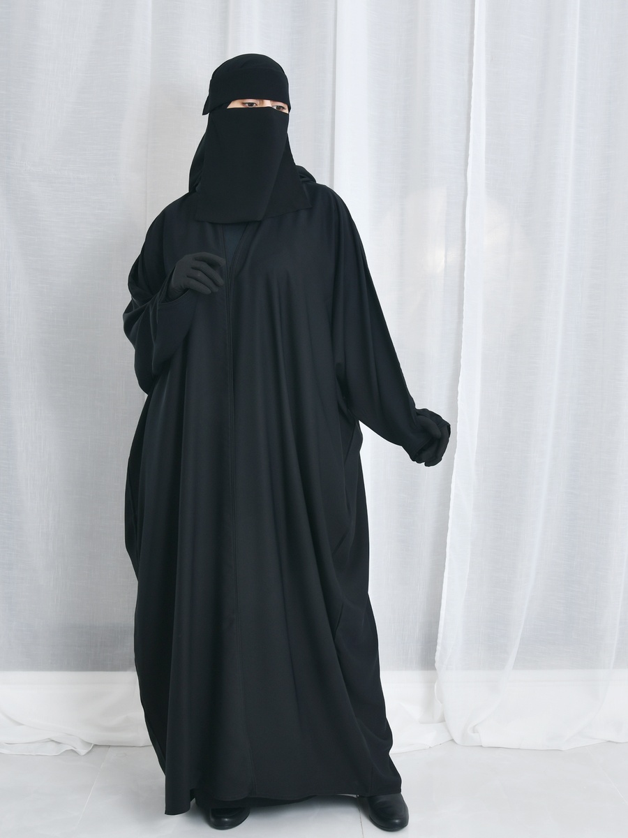 Black Solid Bisht-Cut Abaya
