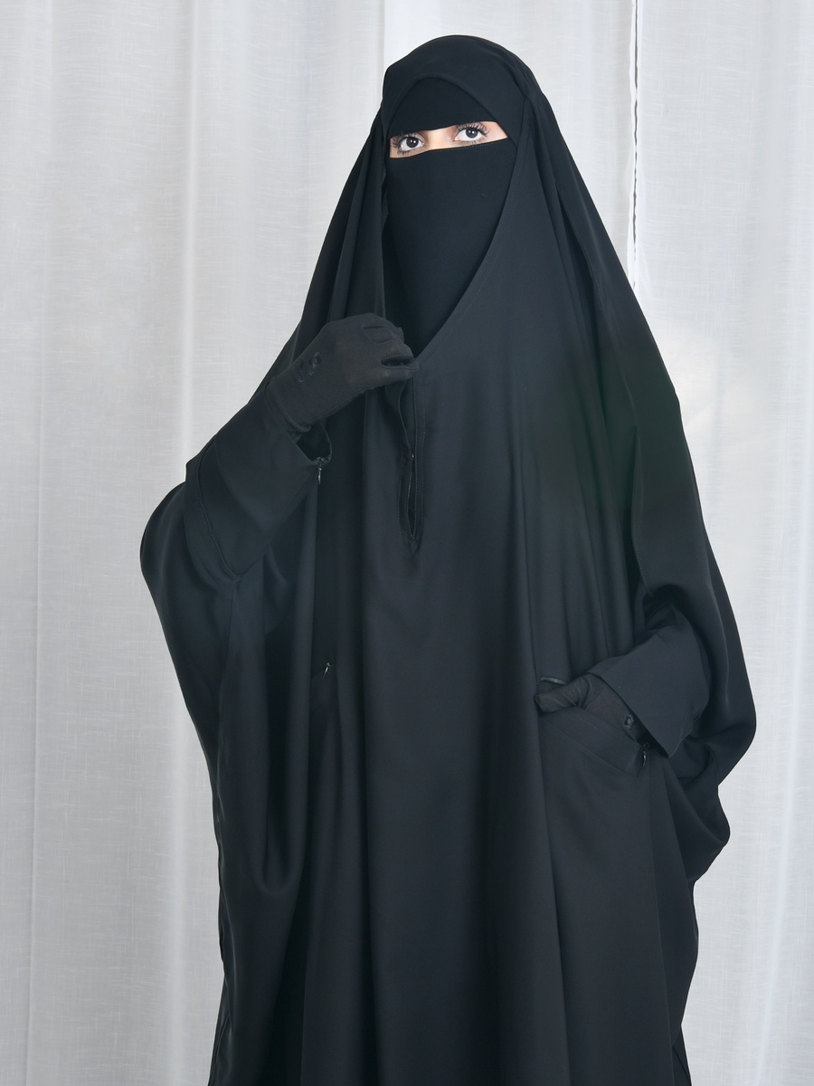 Black Bisht-Cut Abaya with Zip Pocket