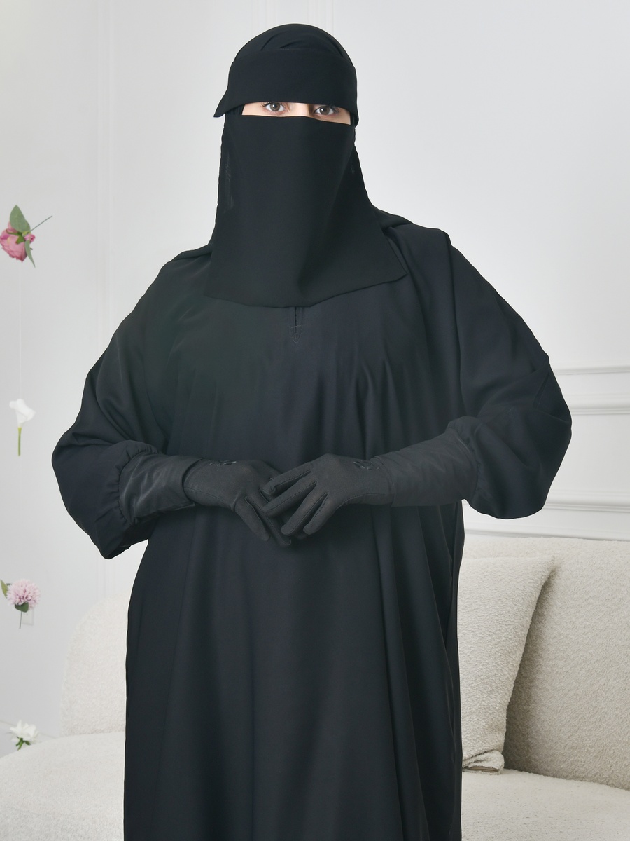 عباية سادة بأزرار كبس