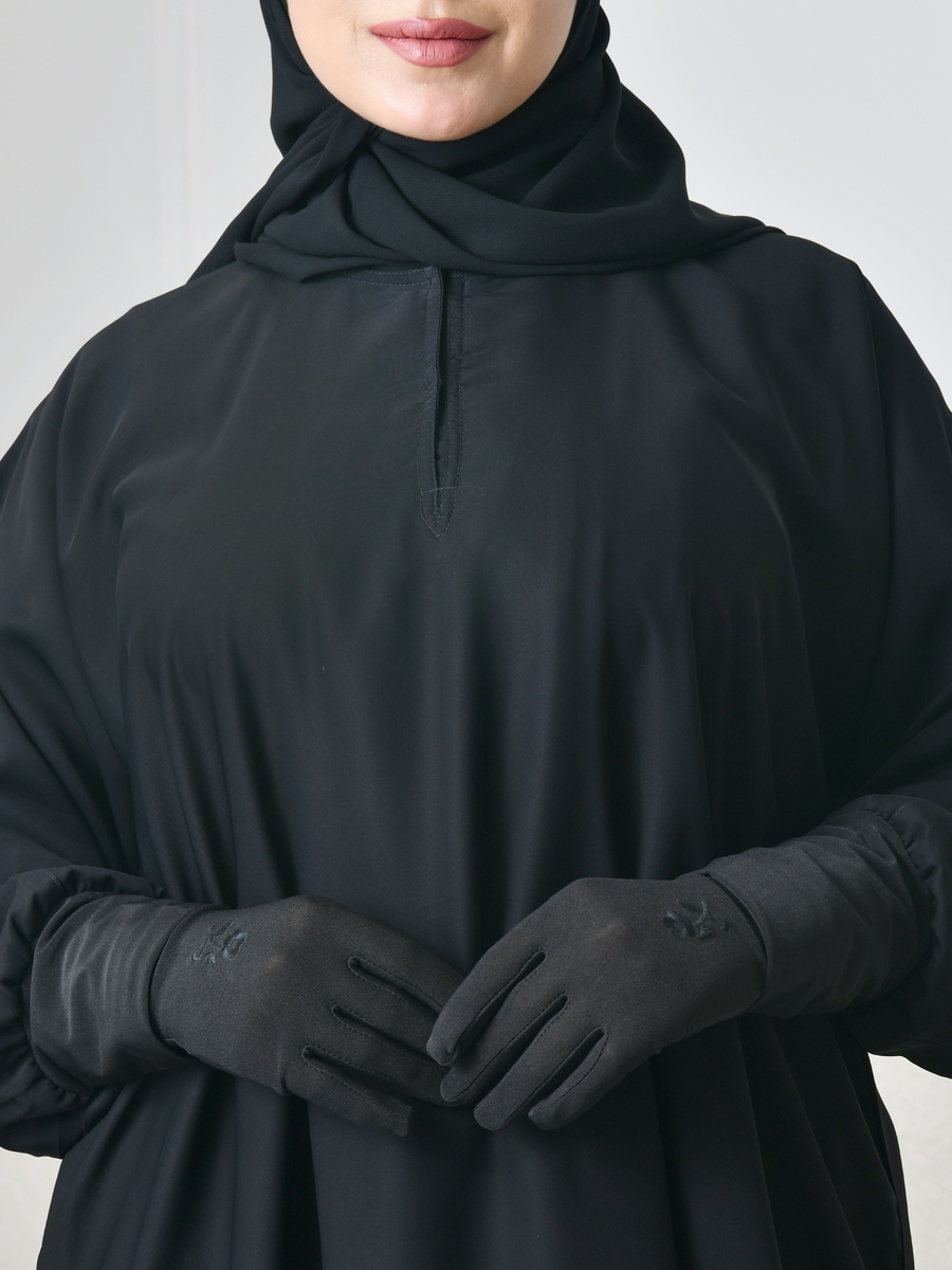عباية سادة بأزرار كبس