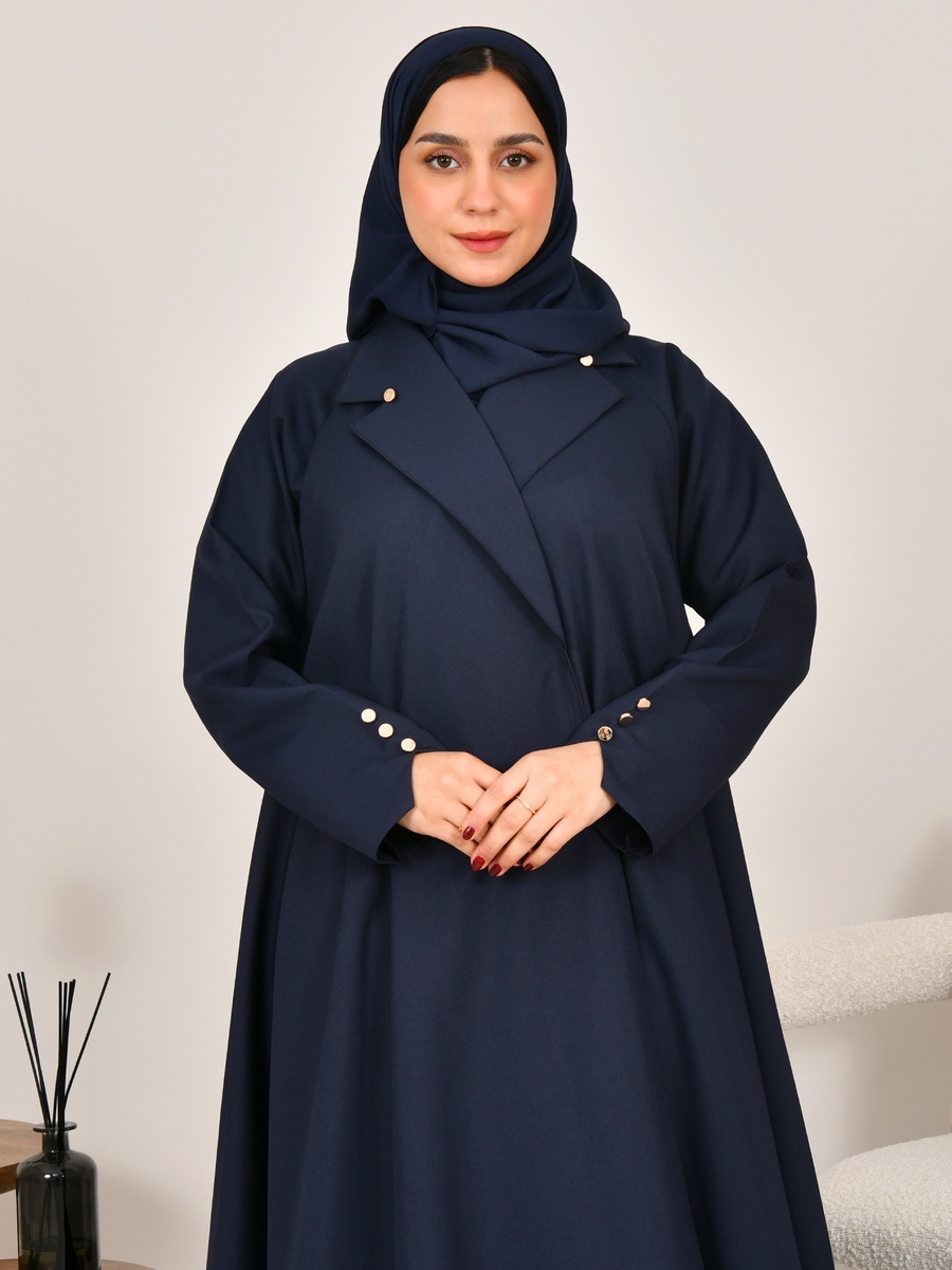 عباية رسمية بحافة واسعة وأزرار